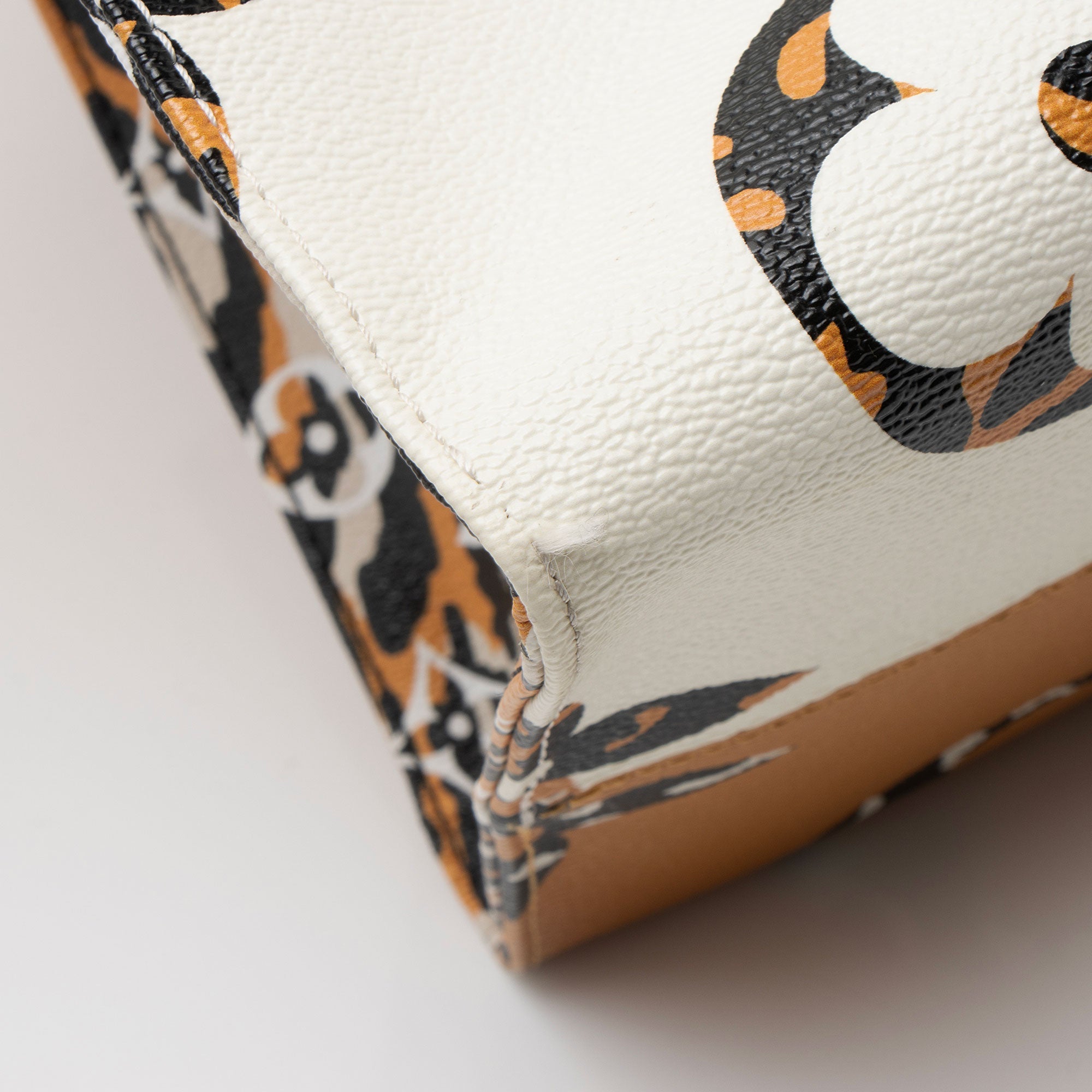 Louis Vuitton Limited Edition Giant Monogram Canvas Jungle Onthego GM Tote