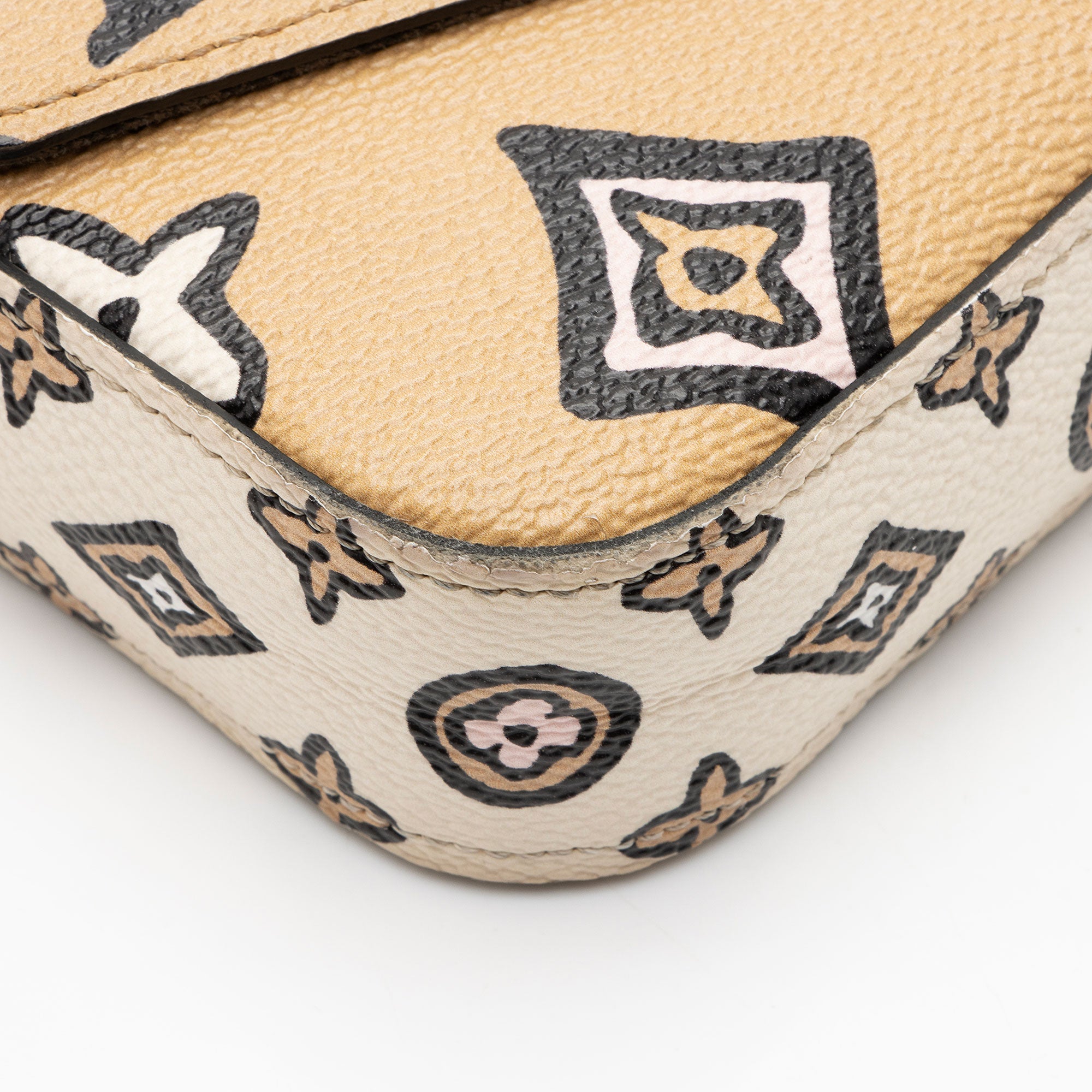 Louis Vuitton Limited Edition Giant Monogram Canvas Wild At Heart Felicie Strap