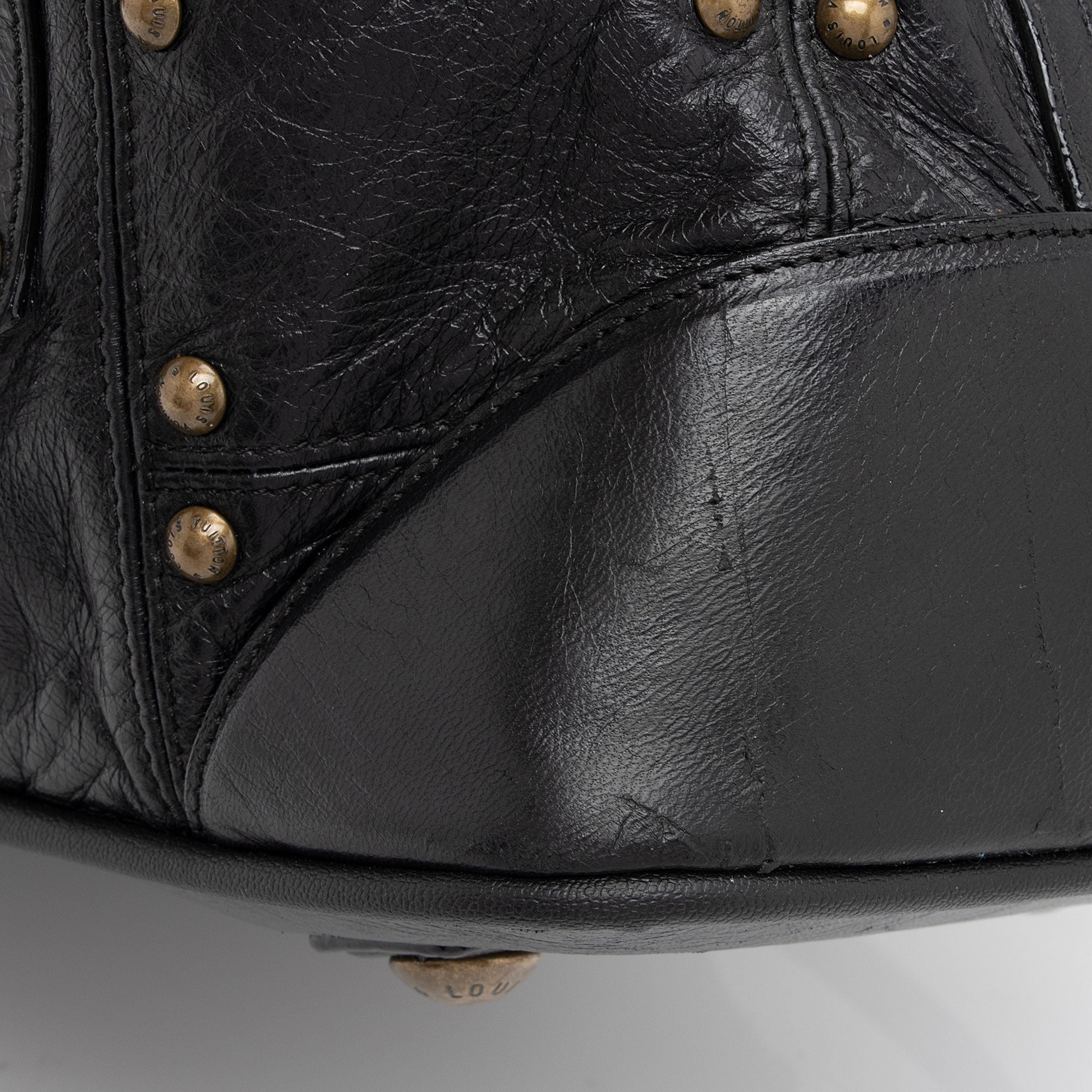 Louis Vuitton Limited Edition Lambskin Riveting Satchel (SHF-qoeOQg)