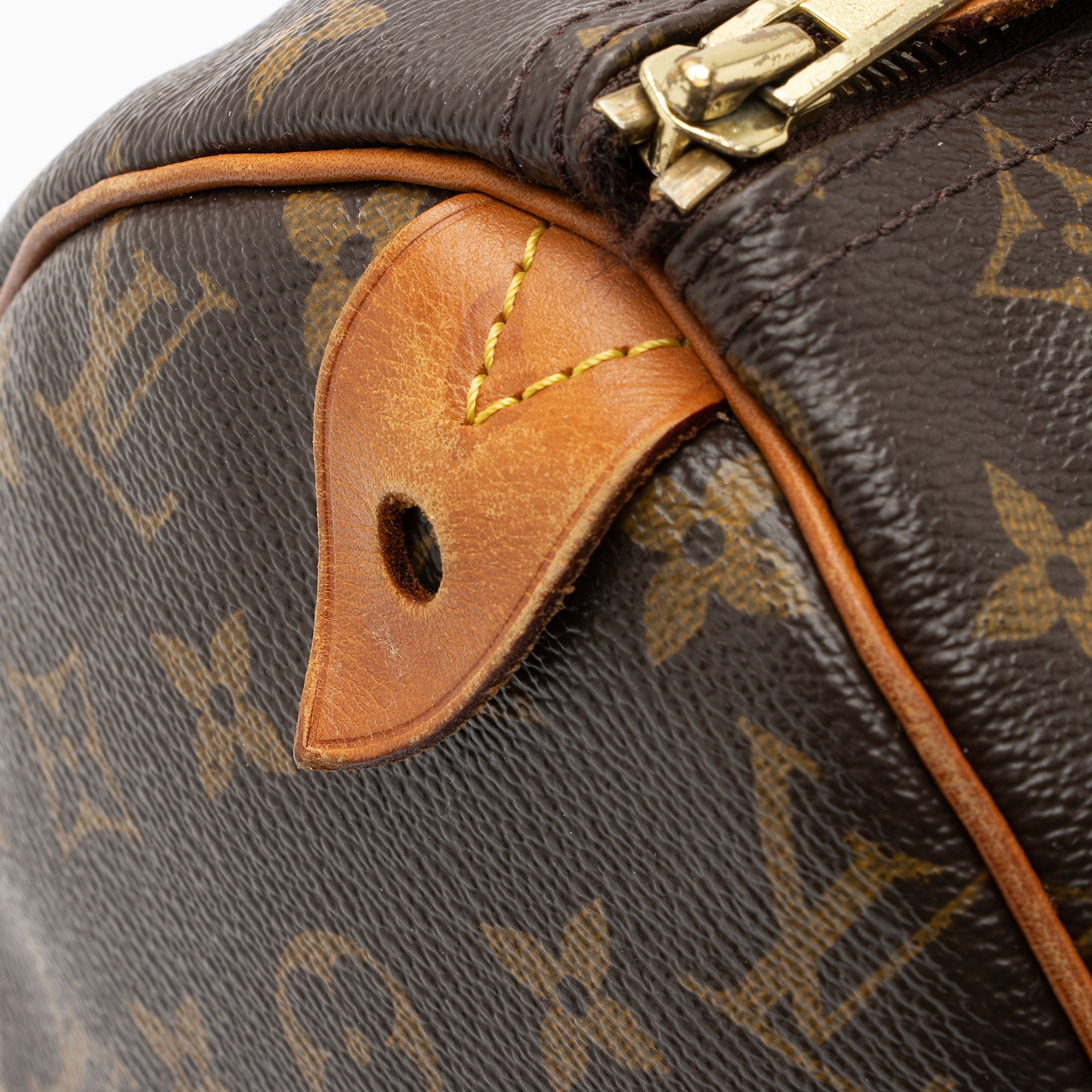 Louis Vuitton Monogram Canvas V Speedy 30 Satchel - FINAL SALE (SHF-ETgDwY)