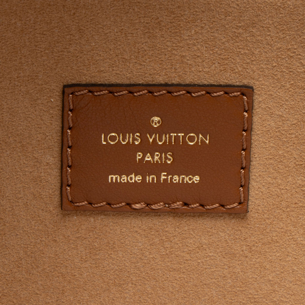 Louis Vuitton Mahina Calfskin On My Side MM Tote