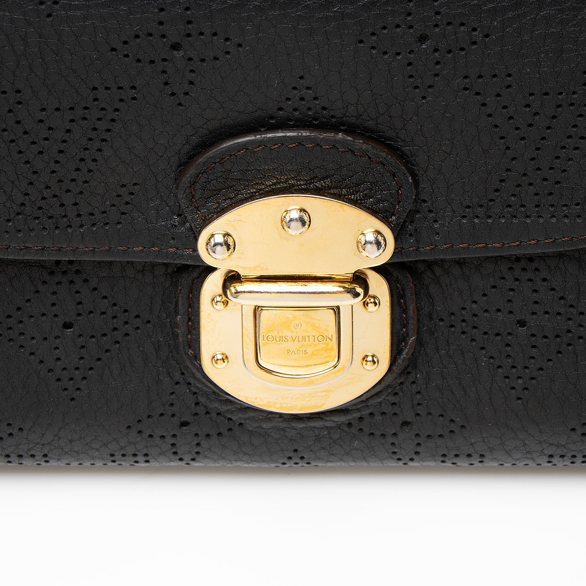 Louis Vuitton Mahina Leather Amelia Wallet
