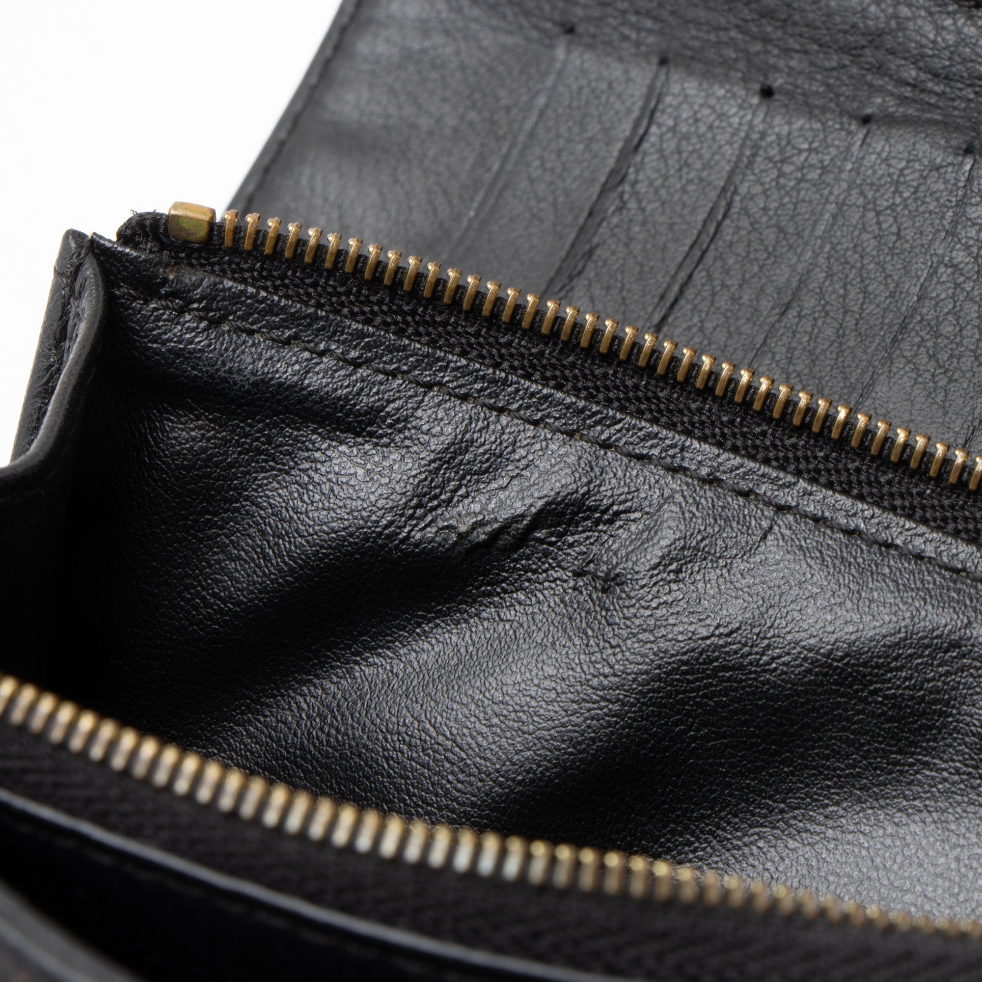 Louis Vuitton Mahina Leather Amelia Wallet