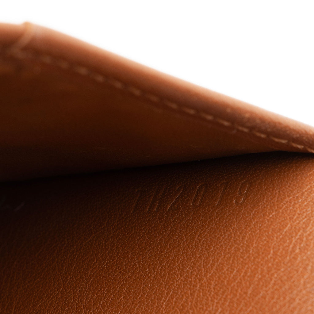 Louis Vuitton Mahina Leather Amelia Wallet
