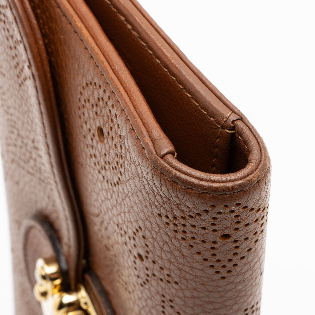 Louis Vuitton Mahina Leather Amelia Wallet