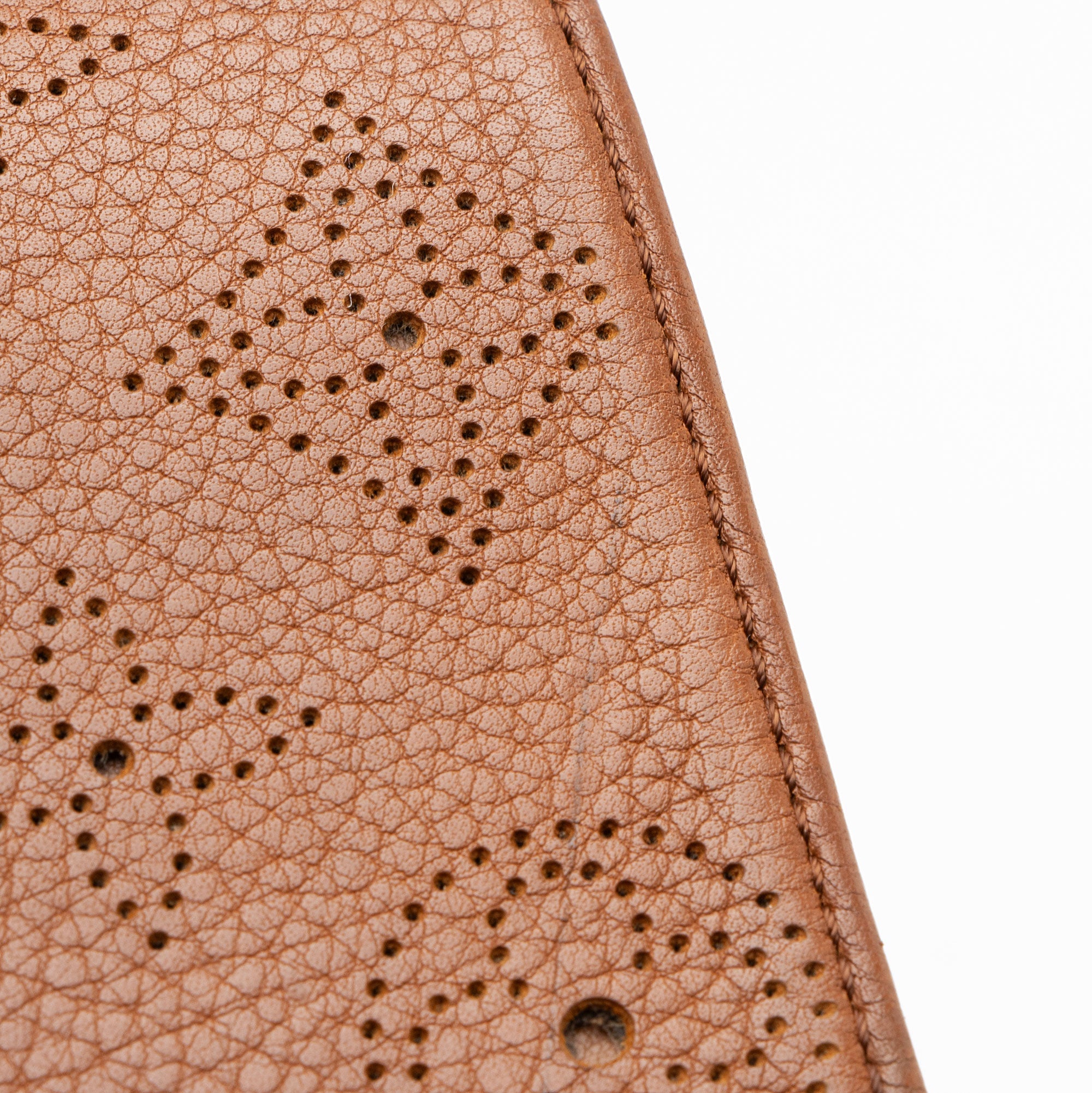 Louis Vuitton Mahina Leather Amelia Wallet