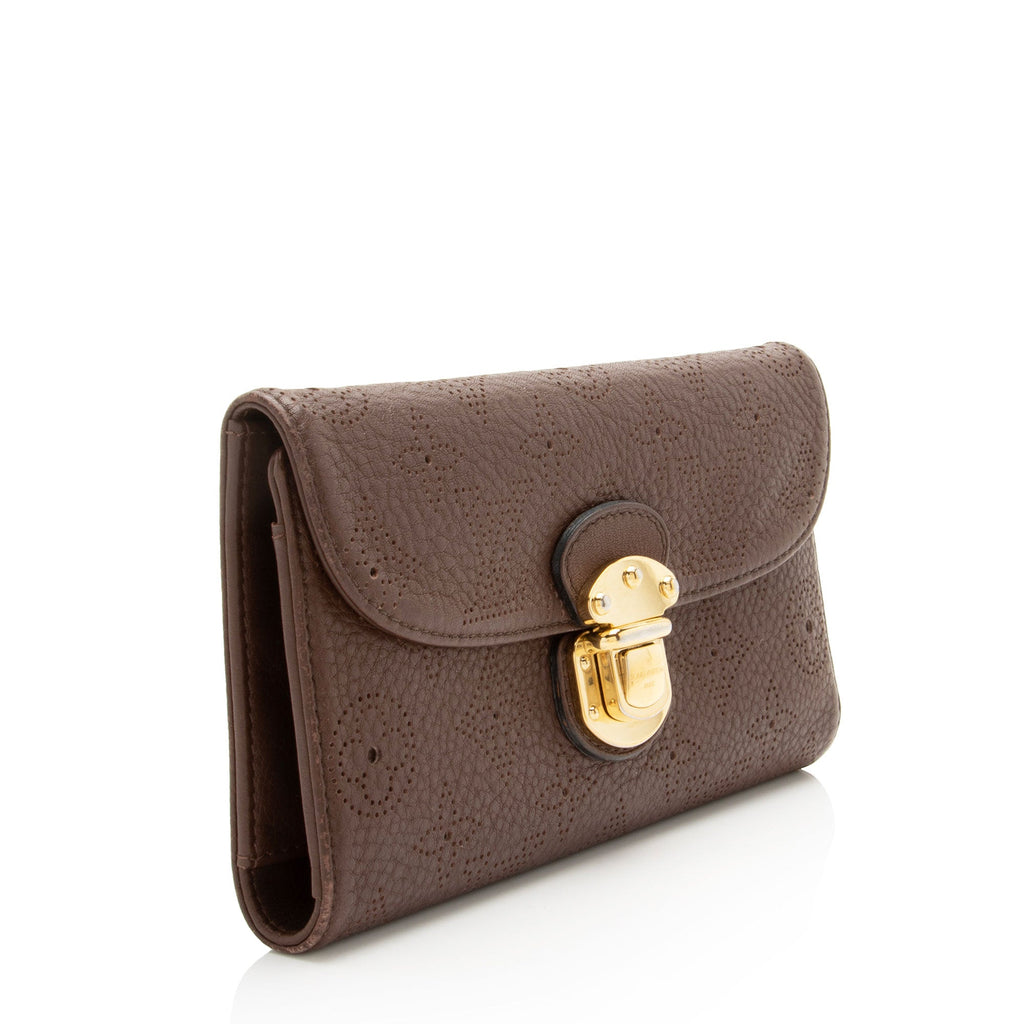Louis Vuitton Mahina Leather Amelia Wallet