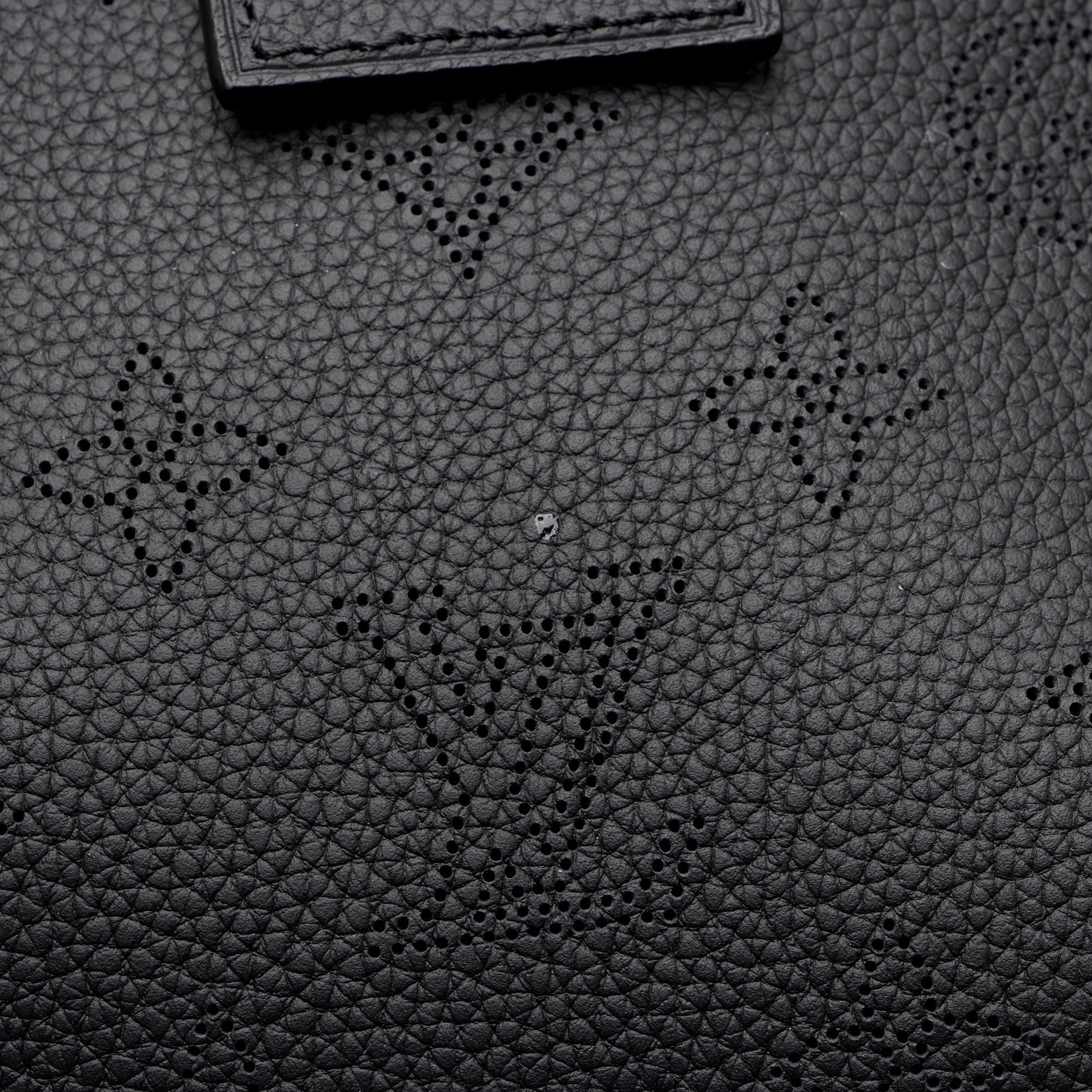 Louis Vuitton Mahina Leather Boundless Tote