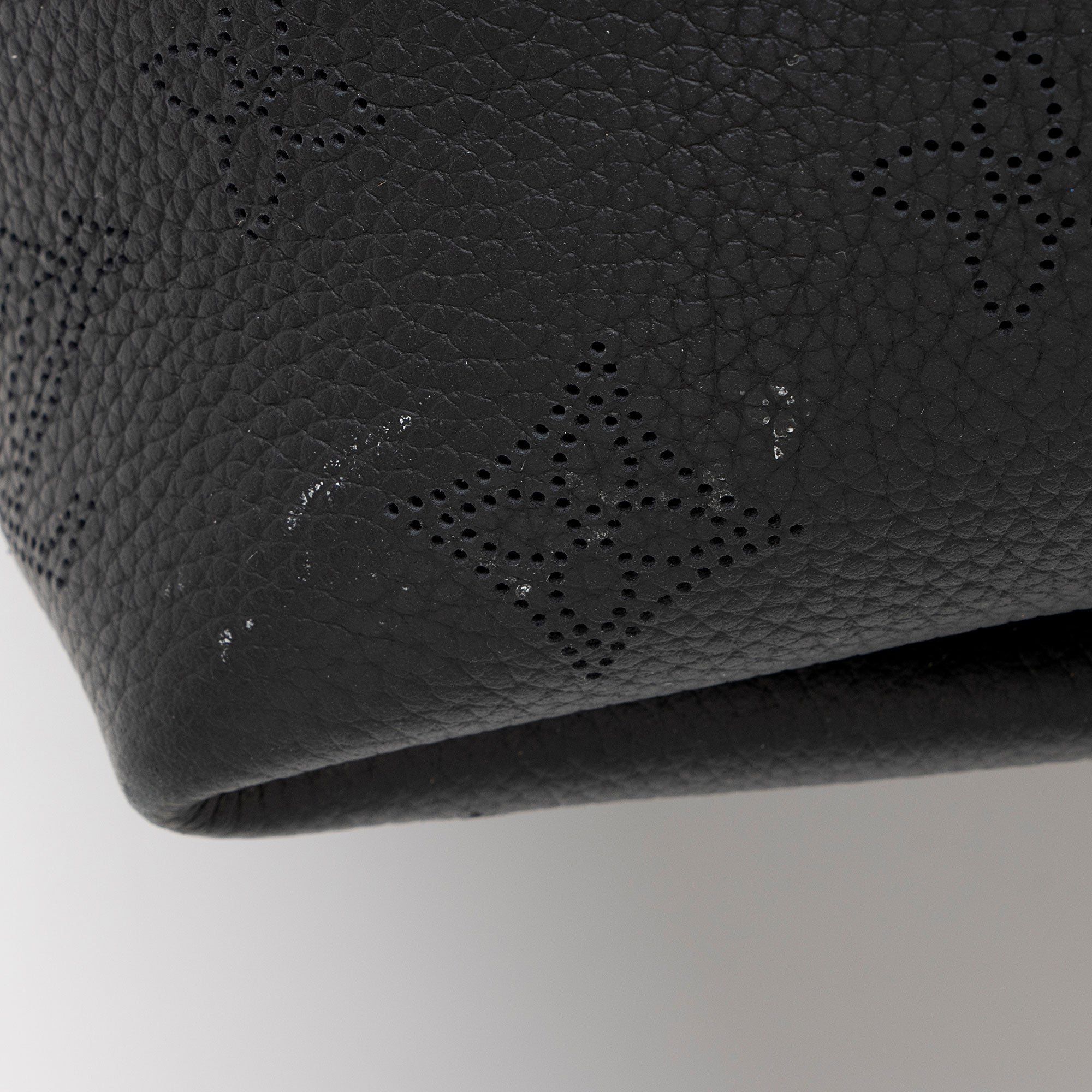 Louis Vuitton Mahina Leather Boundless Tote