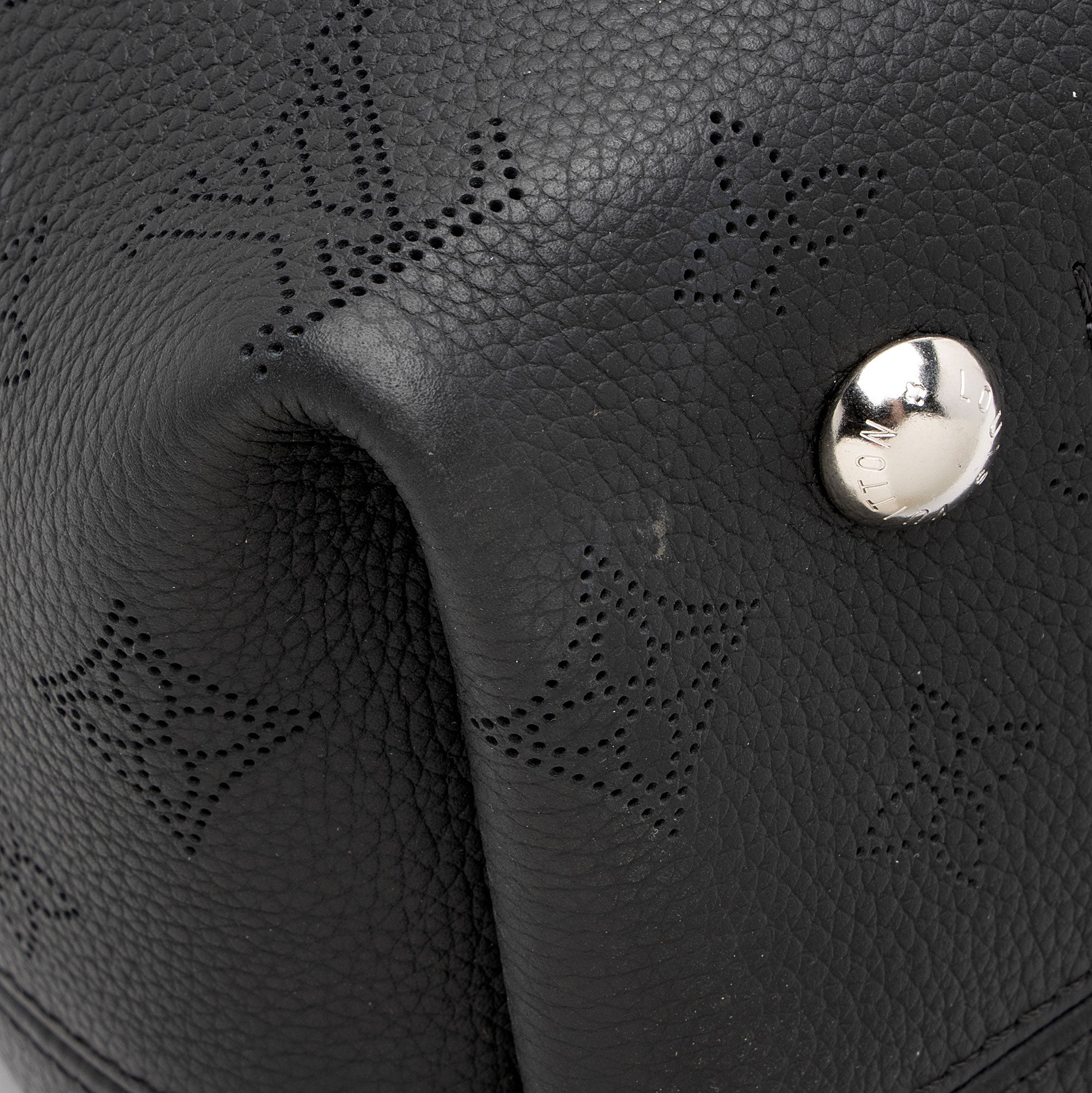 Louis Vuitton Mahina Leather Boundless Tote