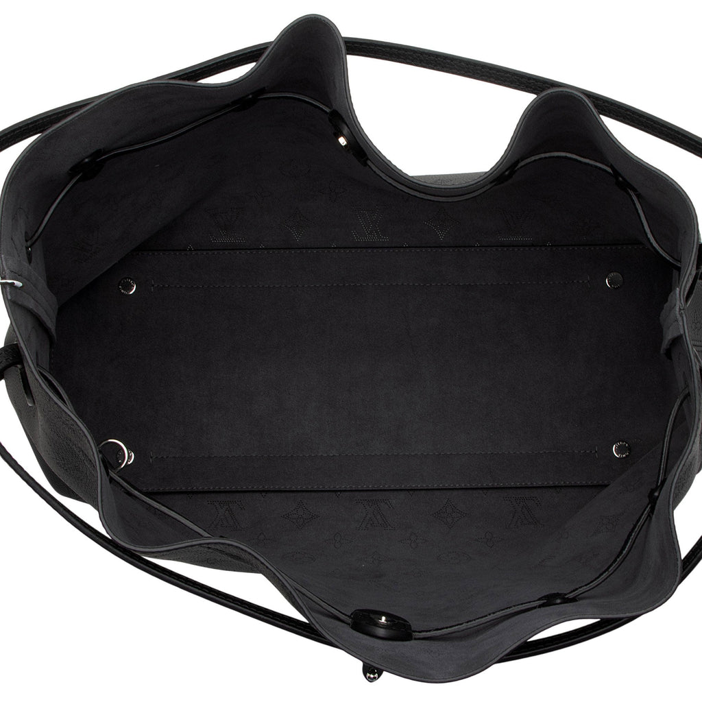 Louis Vuitton Mahina Leather Boundless Tote