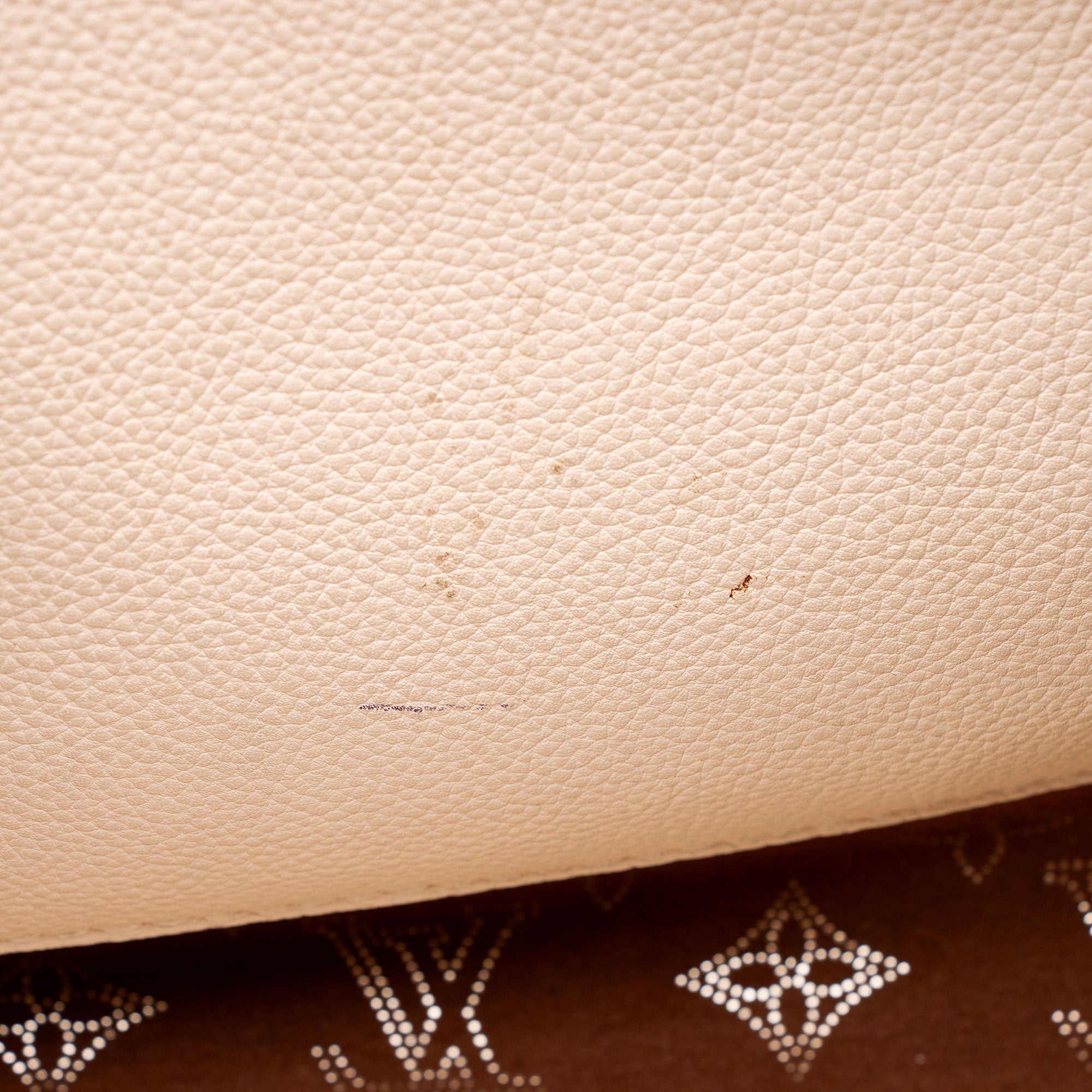 Louis Vuitton Mahina Leather Carmel Hobo