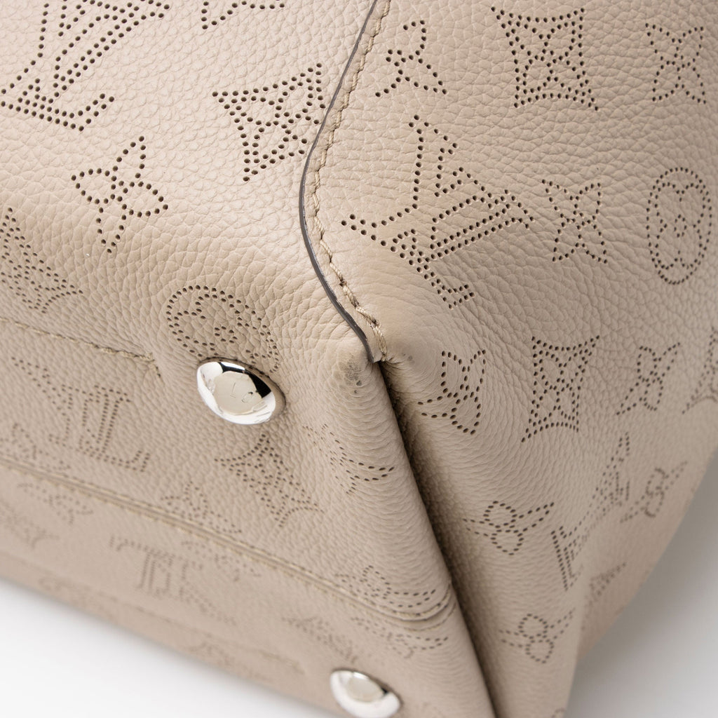 Louis Vuitton Mahina Leather Hina MM Tote