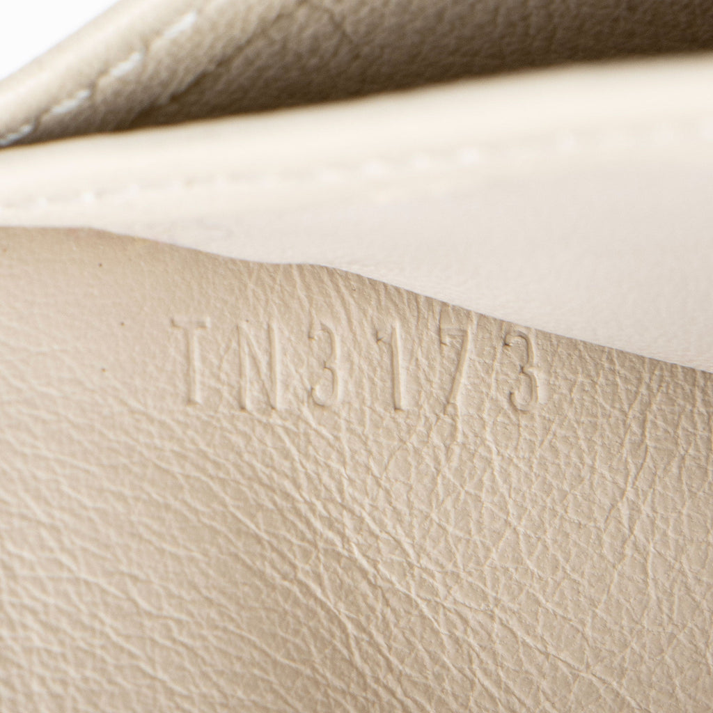 Louis Vuitton Mahina Leather Iris Wallet