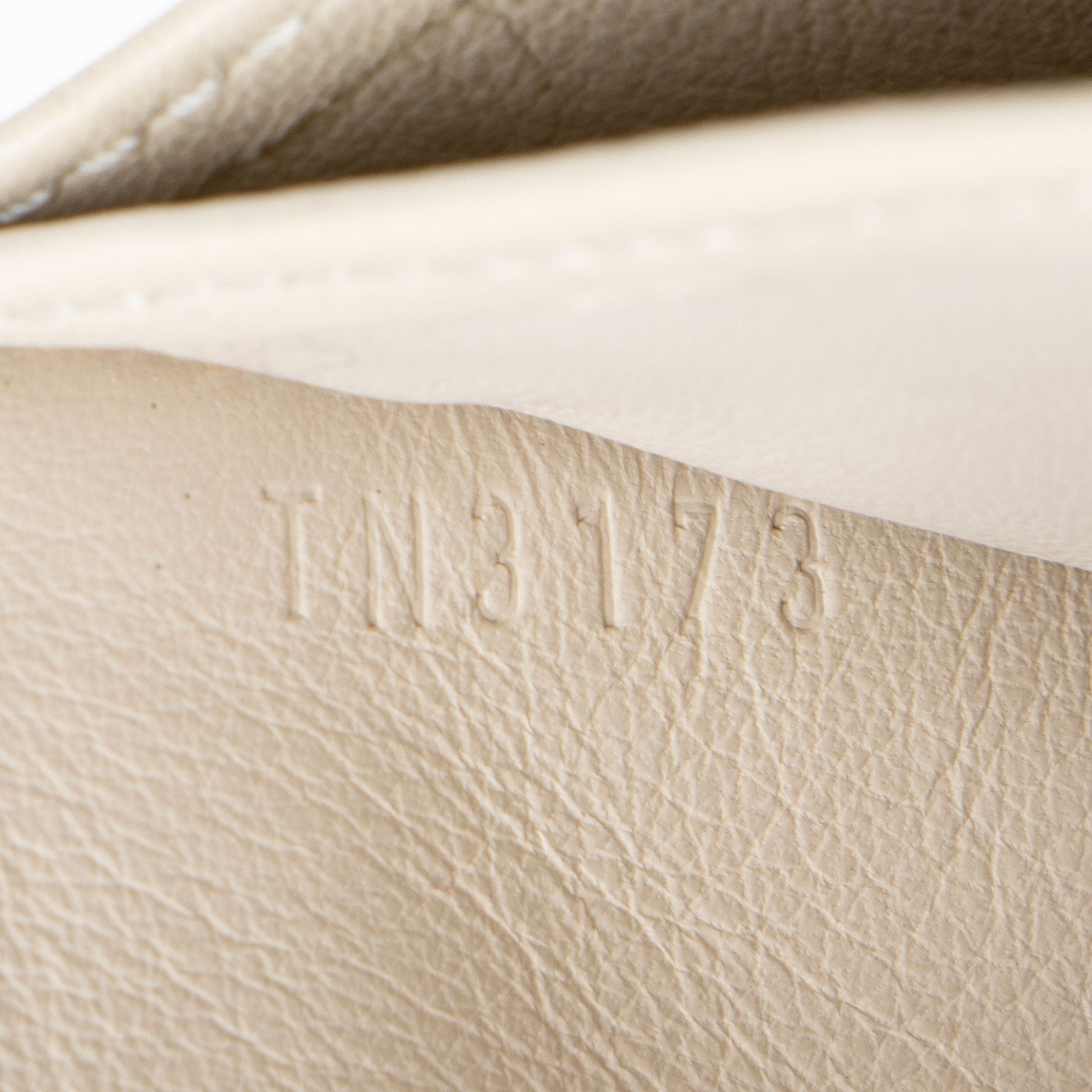 Louis Vuitton Mahina Leather Iris Wallet
