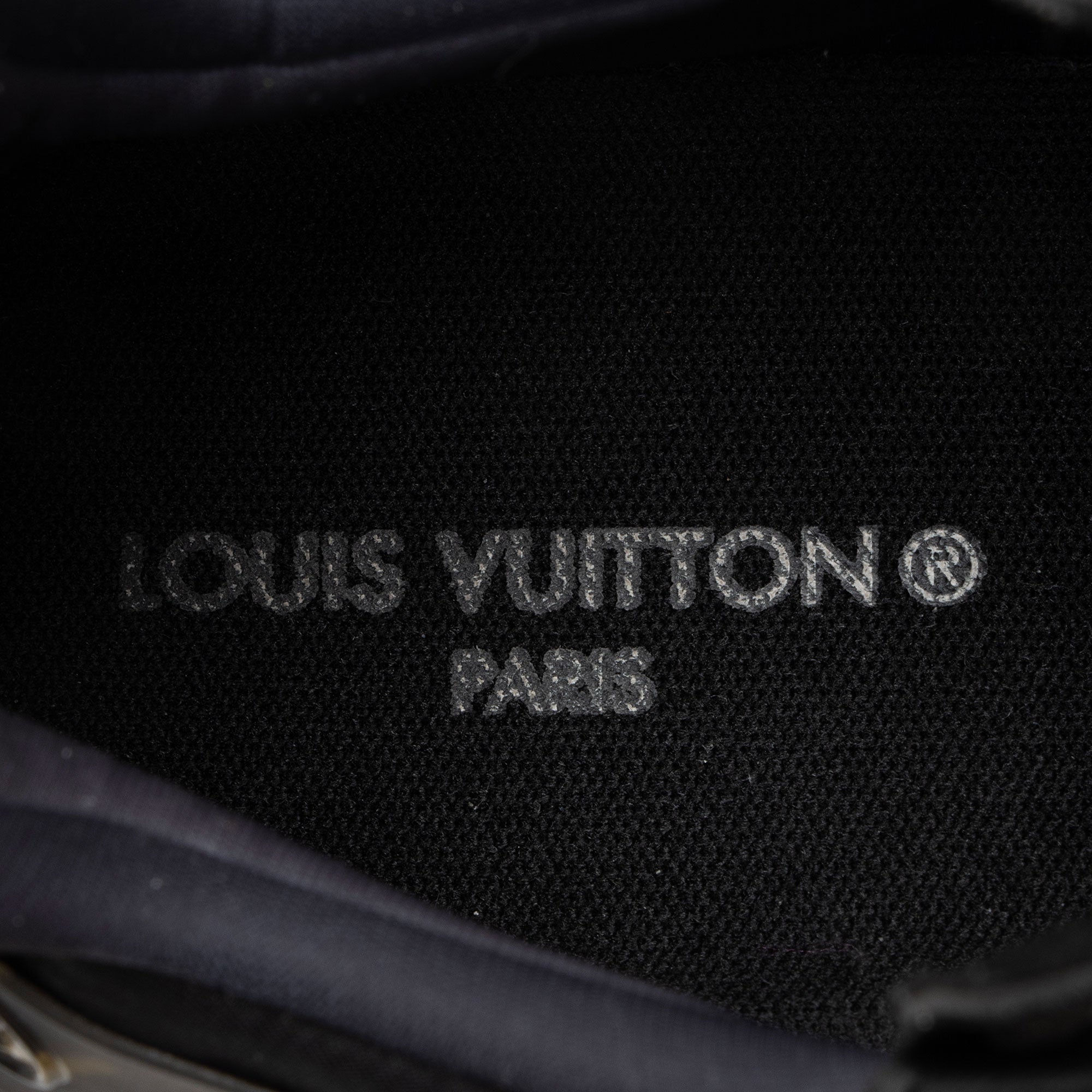Louis Vuitton Mesh Run 55 Sneakers - Size 8 / 38