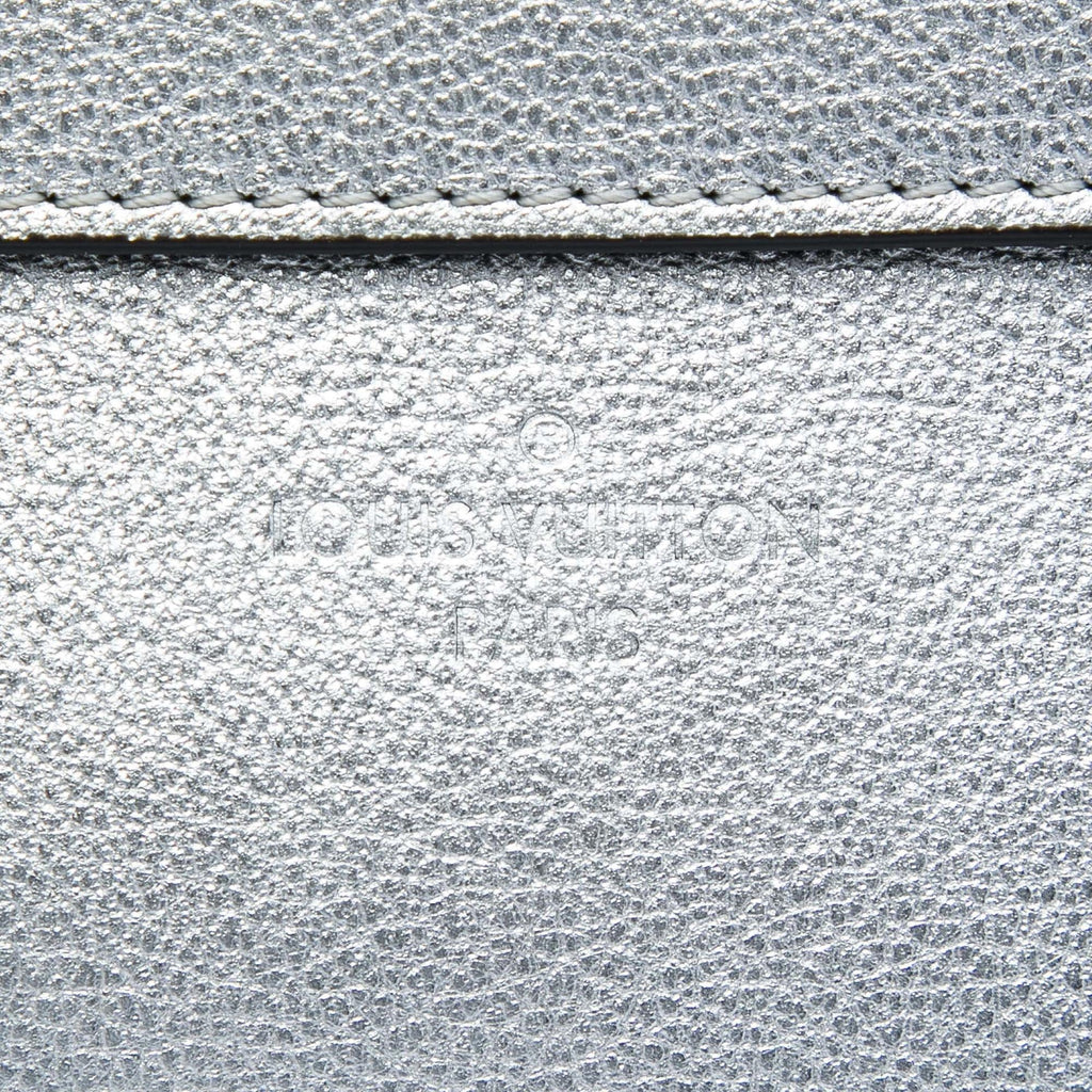 Louis Vuitton Metallic Cuir Plume Ecume Very Chain Bag
