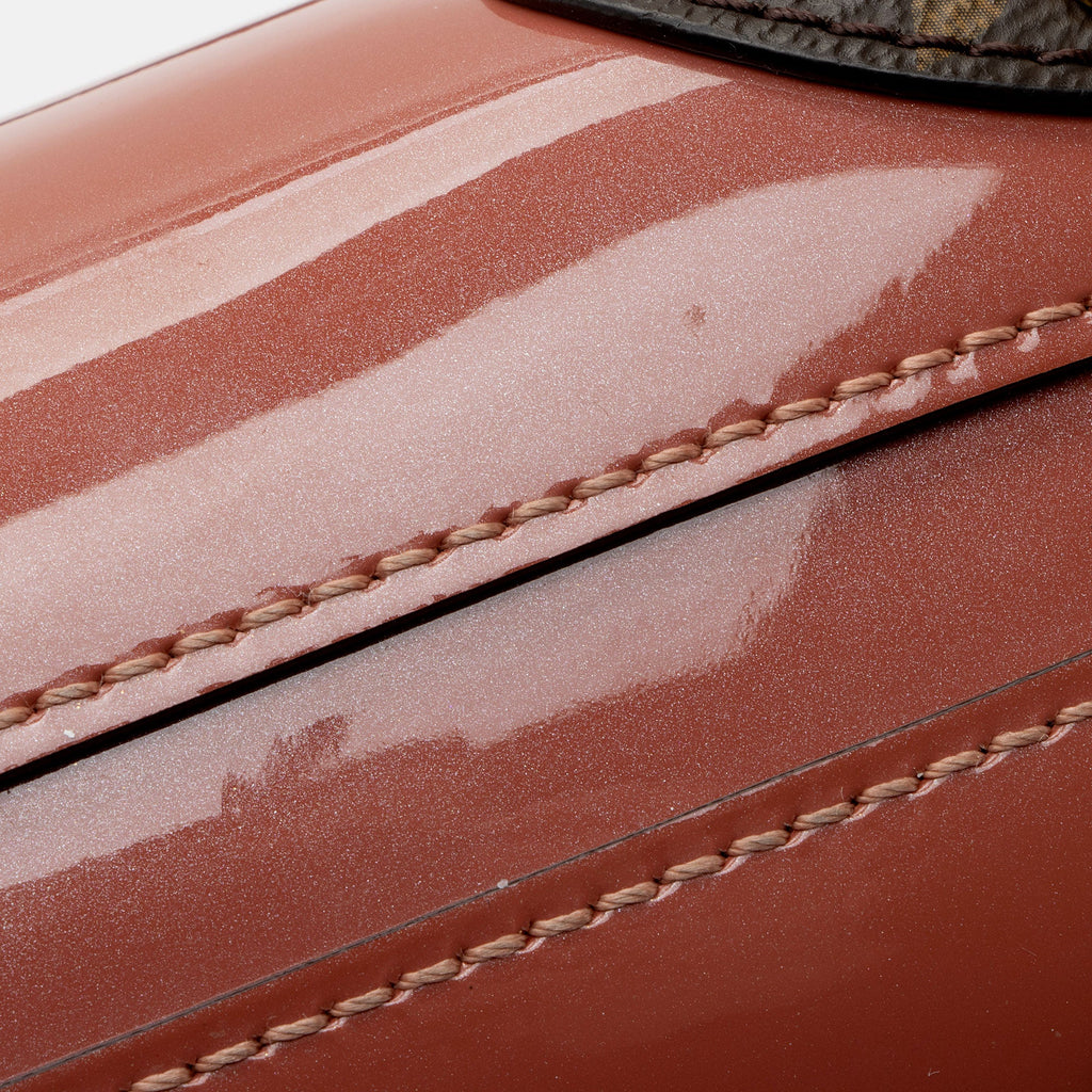 Louis Vuitton Miroir Patent Leather Venice Shoulder Bag (SHF-ZDUV9d)