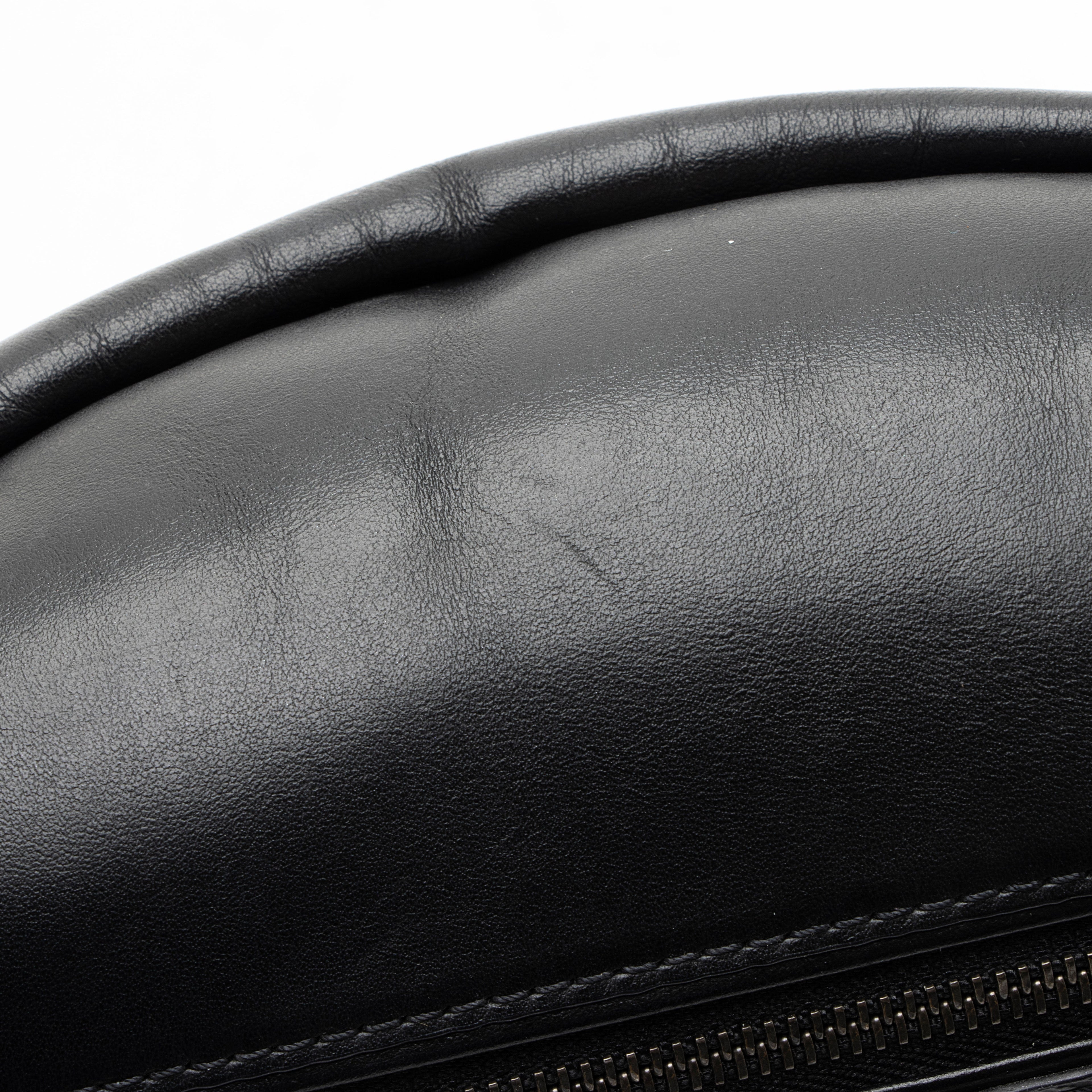 Louis Vuitton Monogram Eclipse Discovery MM Bumbag