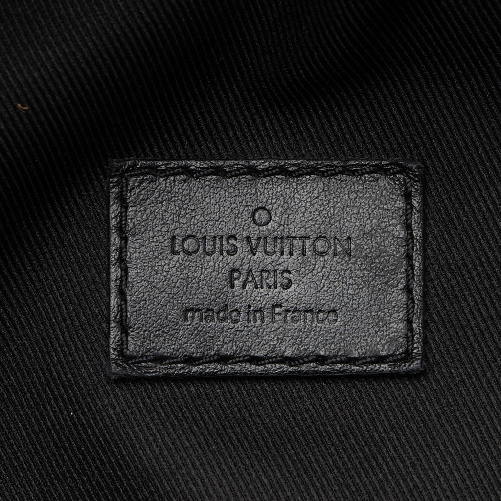 Louis Vuitton Monogram Eclipse Discovery MM Bumbag
