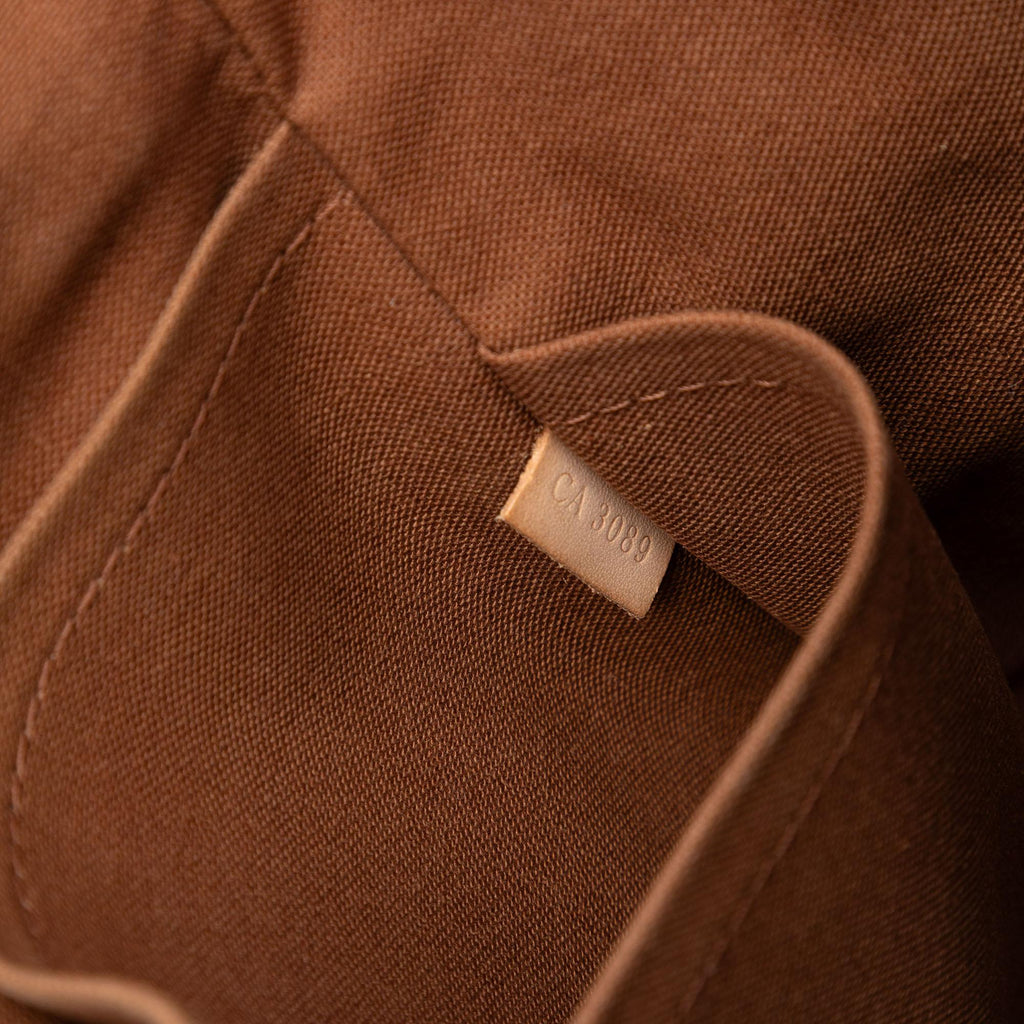 Louis Vuitton Monogram Beaubourg Messenger MM