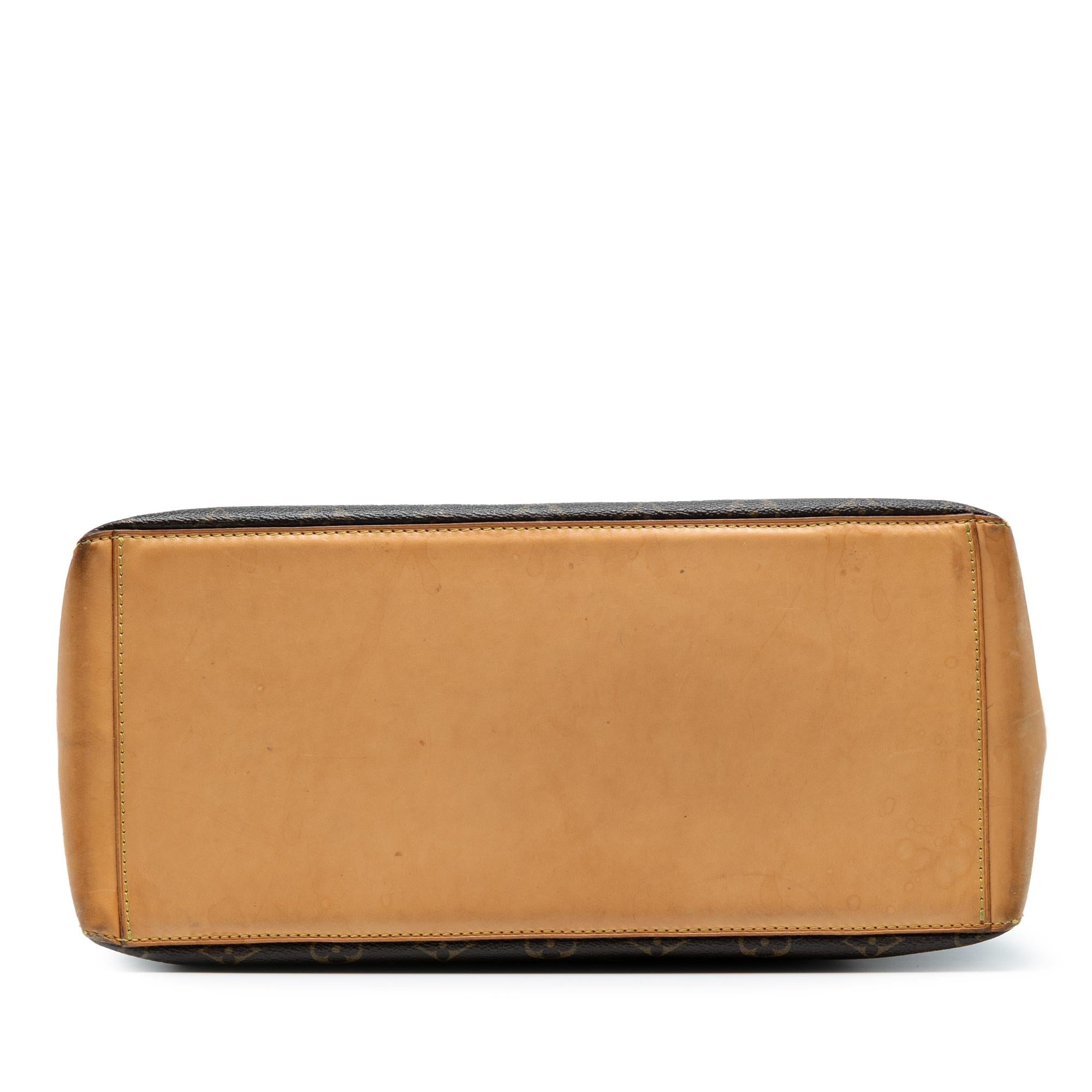 Louis Vuitton Monogram Cabas Mezzo