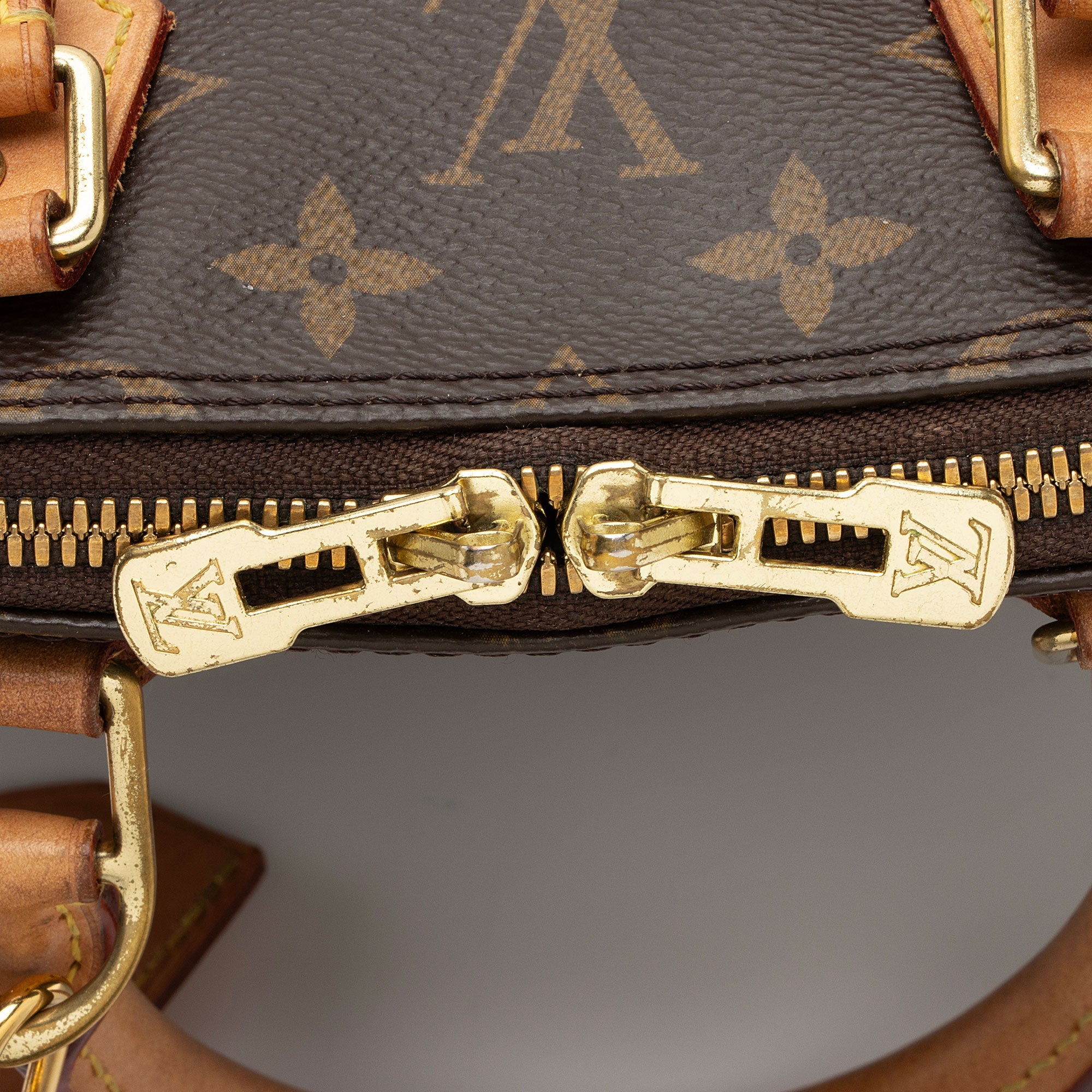 Louis Vuitton Monogram Canvas Alma BB Satchel (SHF-SYJ8FA)