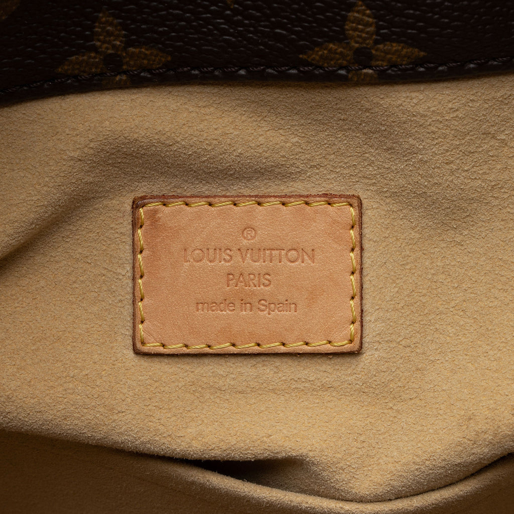 Louis Vuitton Monogram Canvas Artsy MM Shoulder Bag (SHF-ljRbnx)