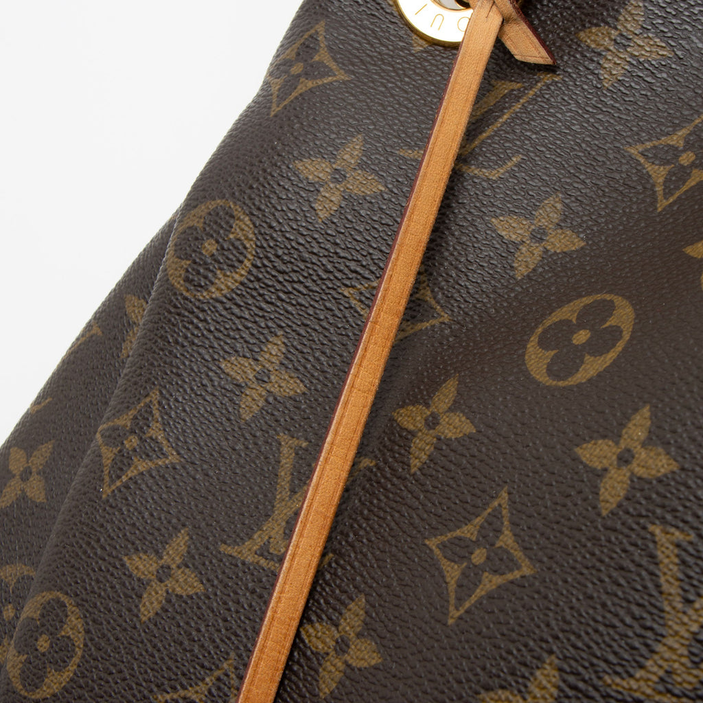 Louis Vuitton Monogram Canvas Artsy MM Shoulder Bag