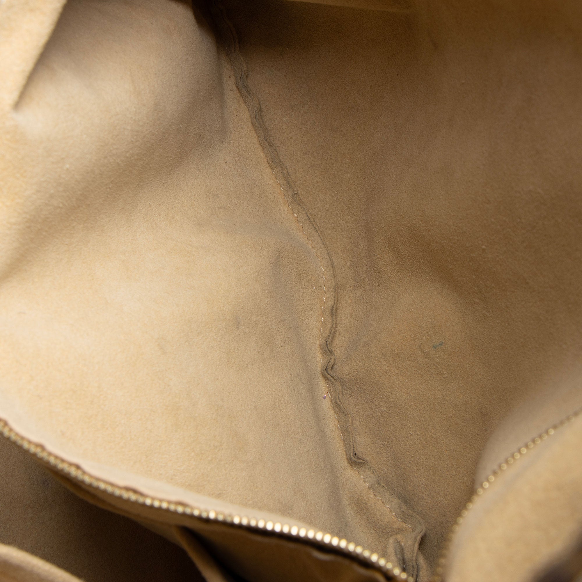 Louis Vuitton Monogram Canvas Artsy MM Shoulder Bag