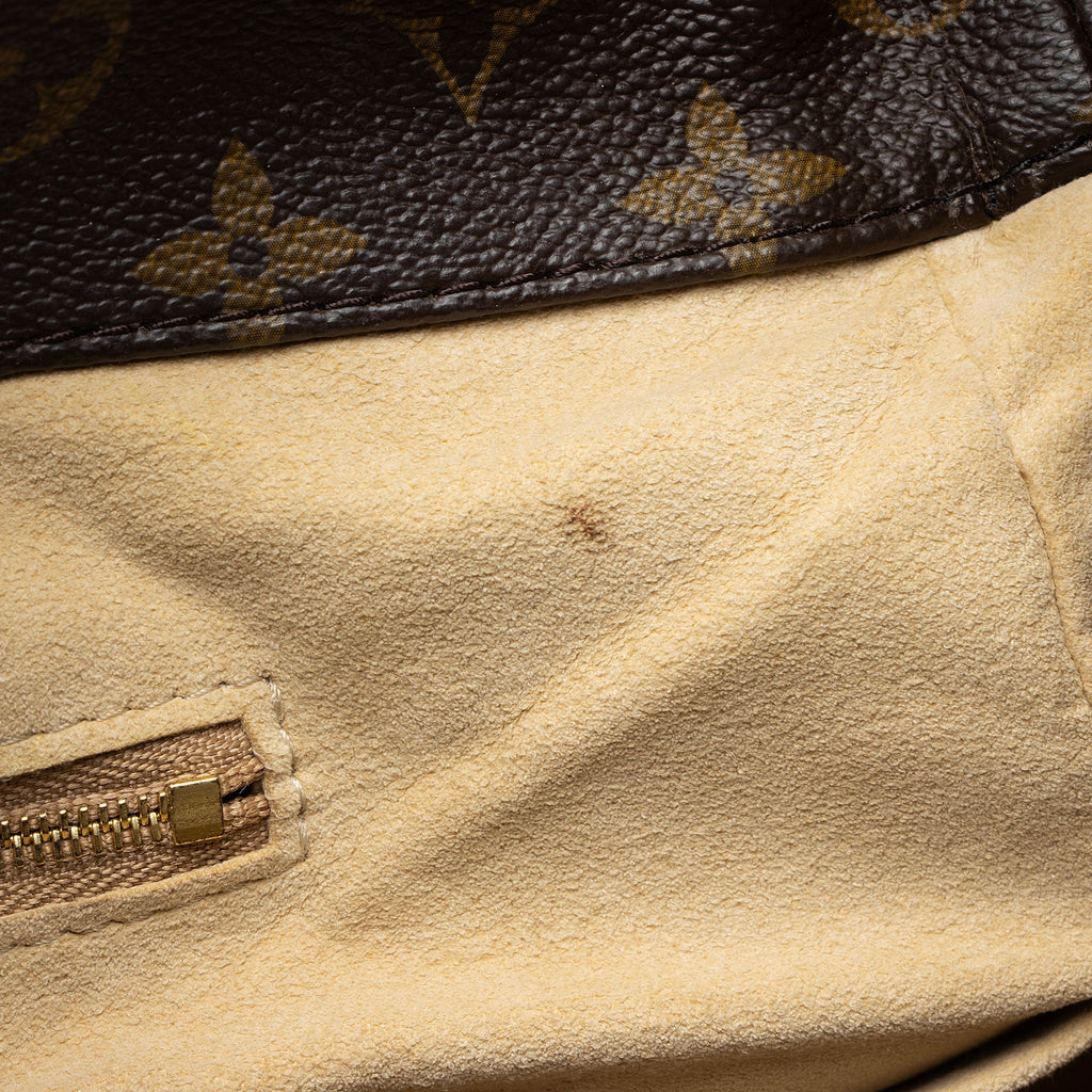 Louis Vuitton Monogram Canvas Artsy MM Shoulder Bag