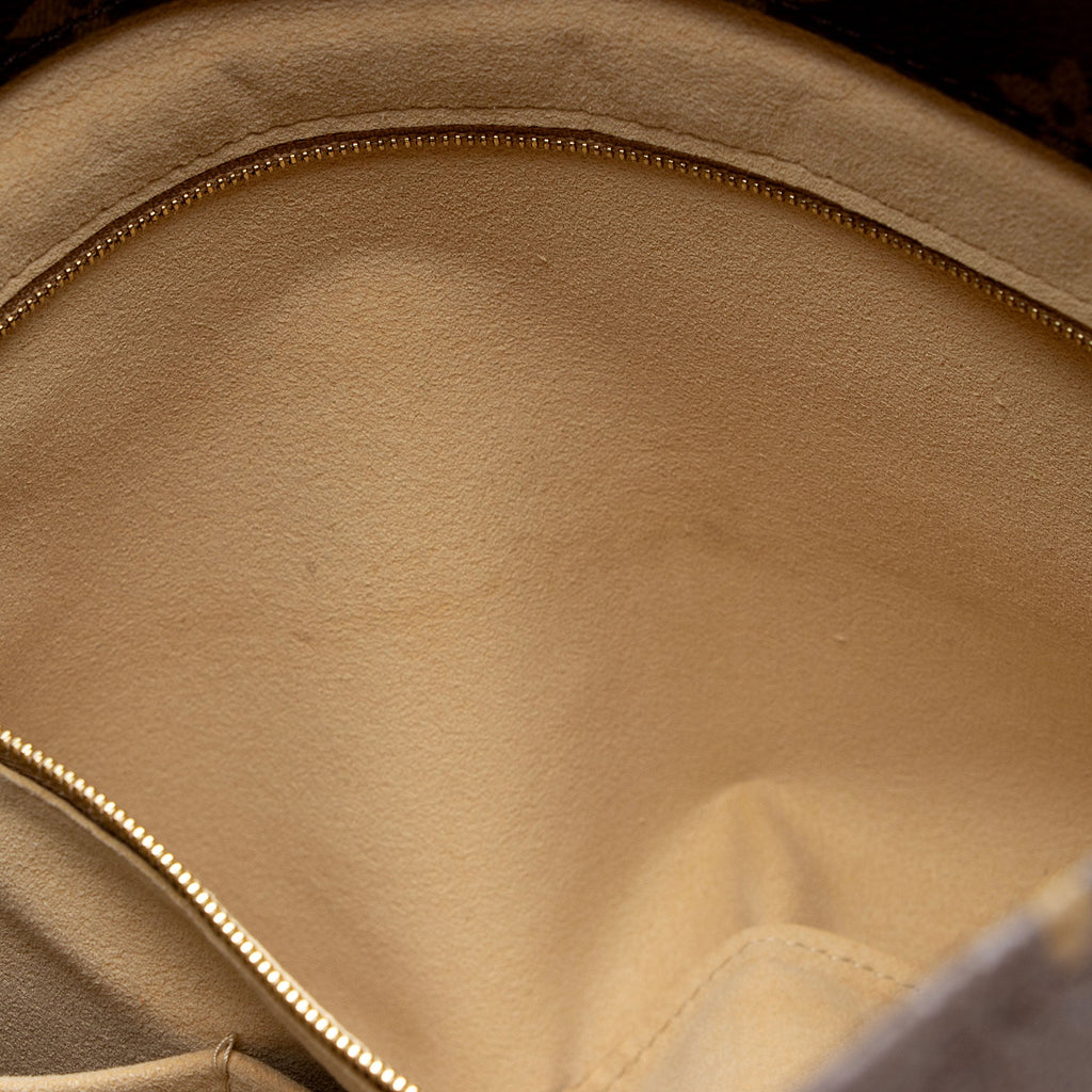 Louis Vuitton Monogram Canvas Artsy MM Shoulder Bag