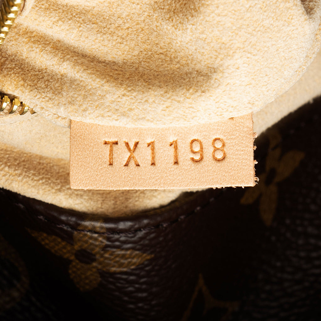 Louis Vuitton Monogram Canvas Artsy MM Shoulder Bag