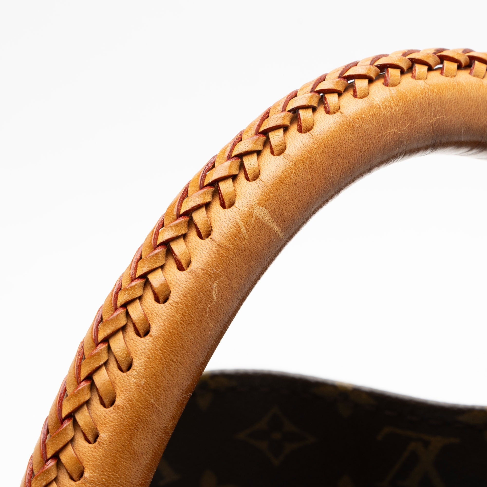 Louis Vuitton Monogram Canvas Artsy MM Shoulder Bag
