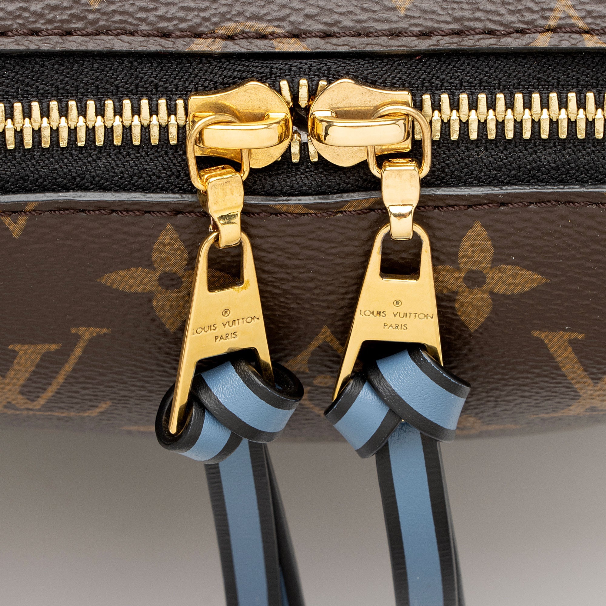Louis Vuitton Monogram Canvas Beaubourg Mini Hobo