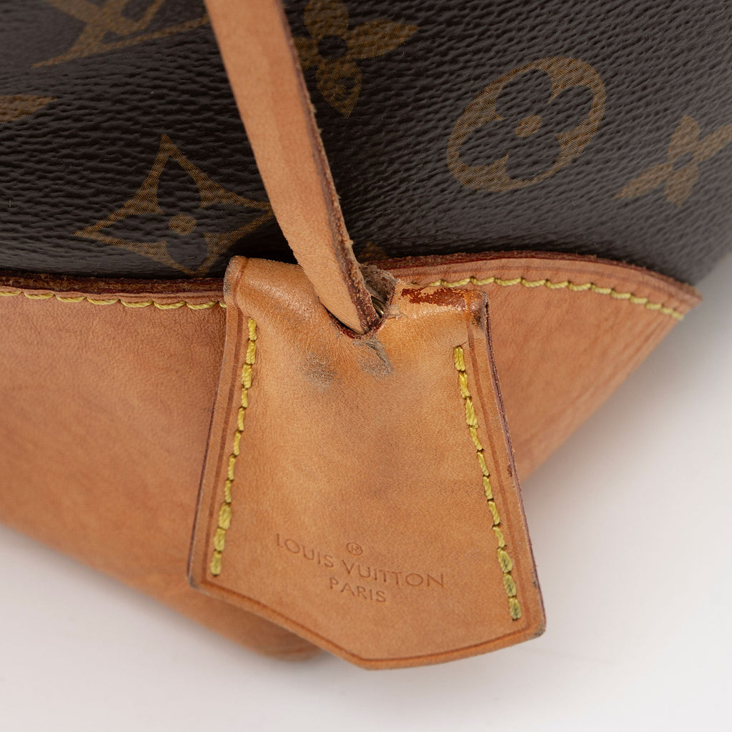 Louis Vuitton Monogram Canvas Berri MM Shoulder Bag