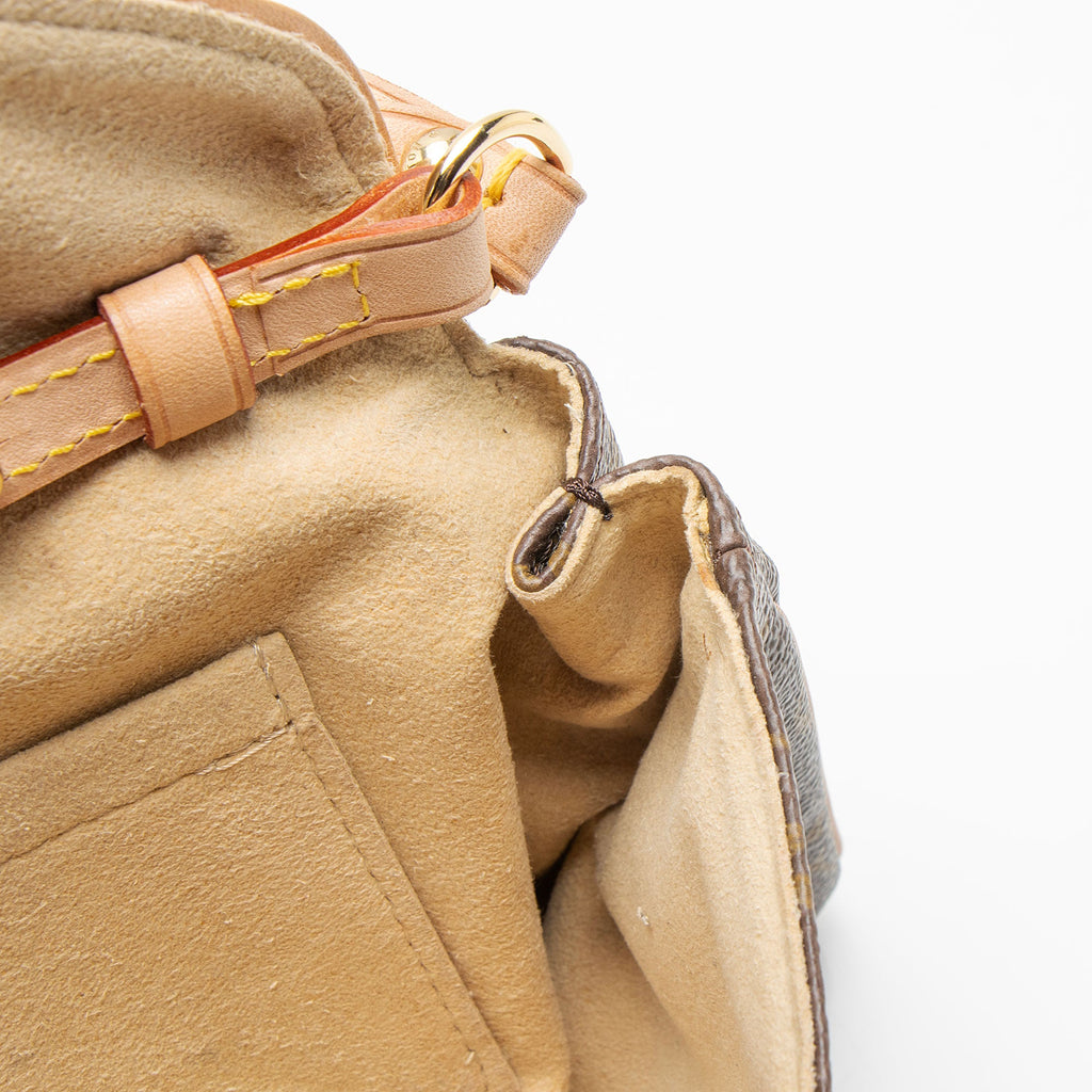 Louis Vuitton Monogram Canvas Beverly Clutch