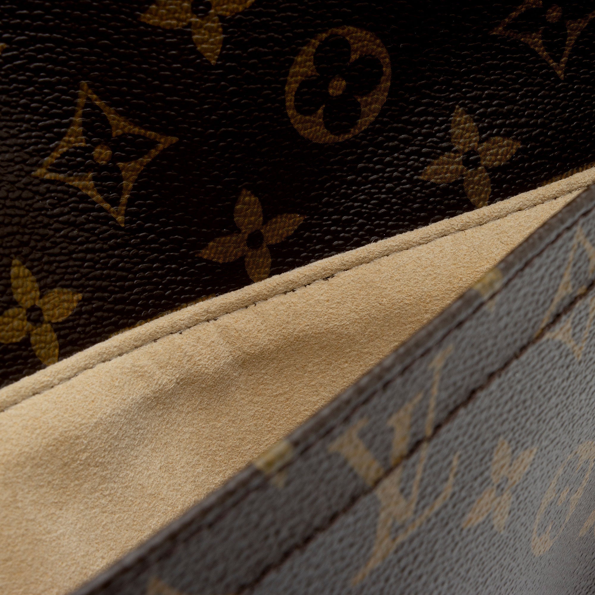 Louis Vuitton Monogram Canvas Beverly MM Shoulder Bag (SHF-xwX6MJ)