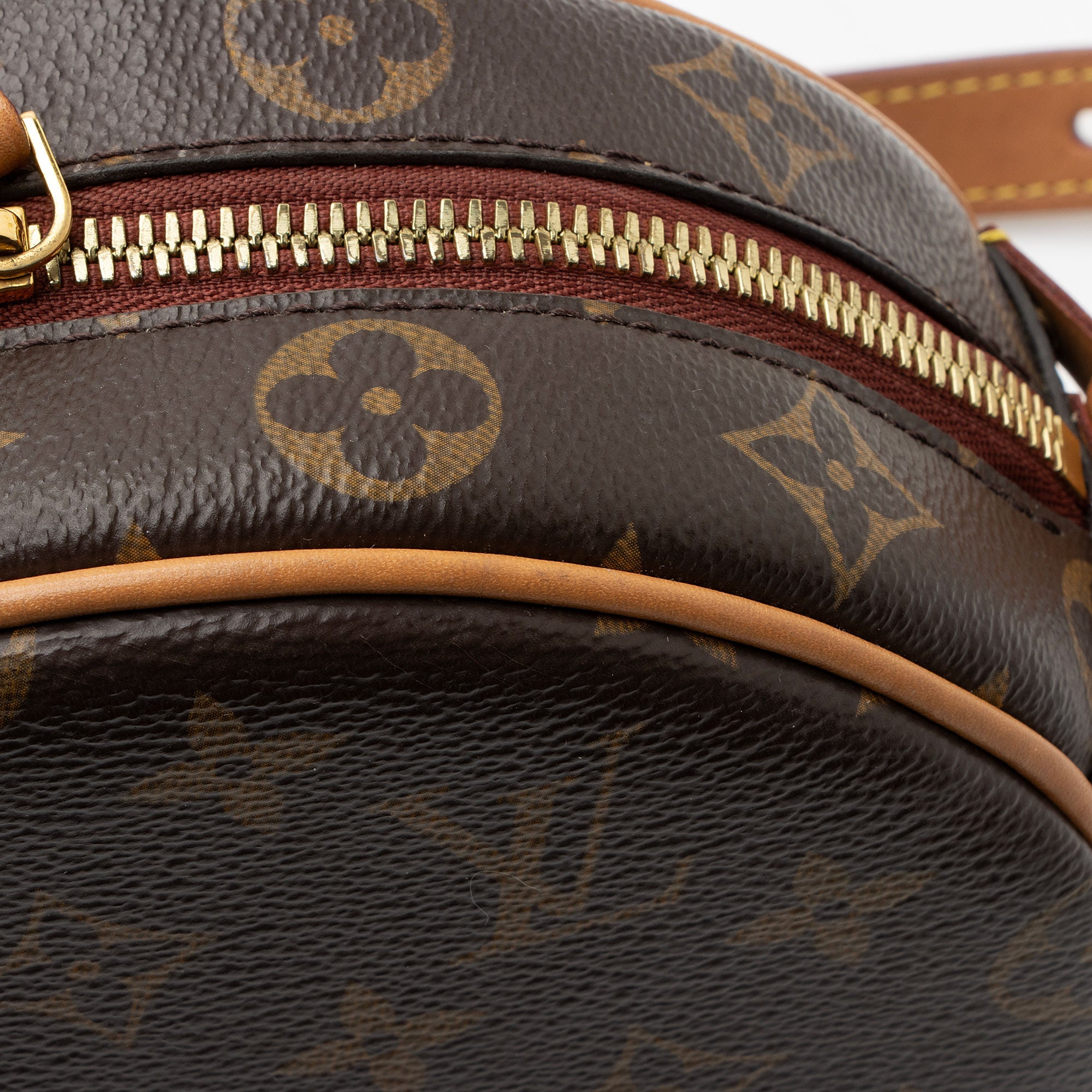 Louis Vuitton Monogram Canvas Boite Chapeau Souple PM Shoulder Bag (SHF-dIiCrt)