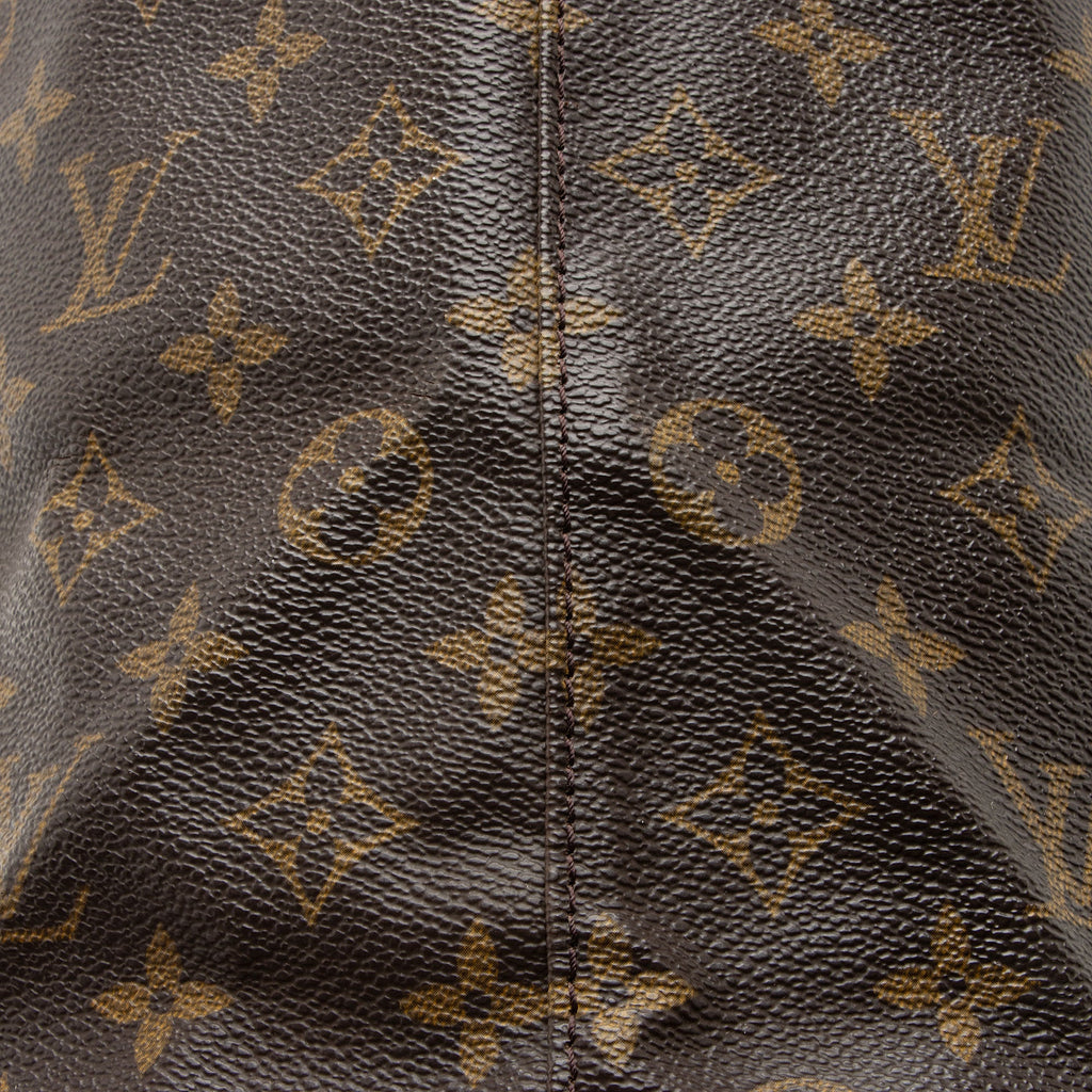 Louis Vuitton Monogram Canvas Bucket GM Tote (SHF-RnIGXM)