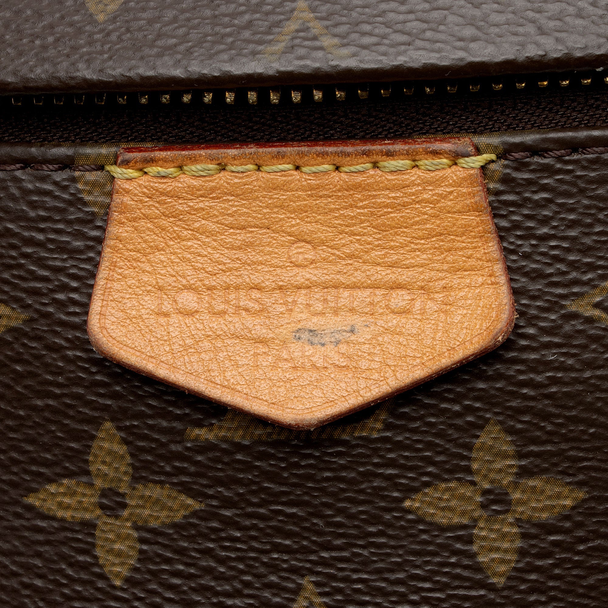 Louis Vuitton Monogram Canvas Bumbag (SHF-S8BZZN)