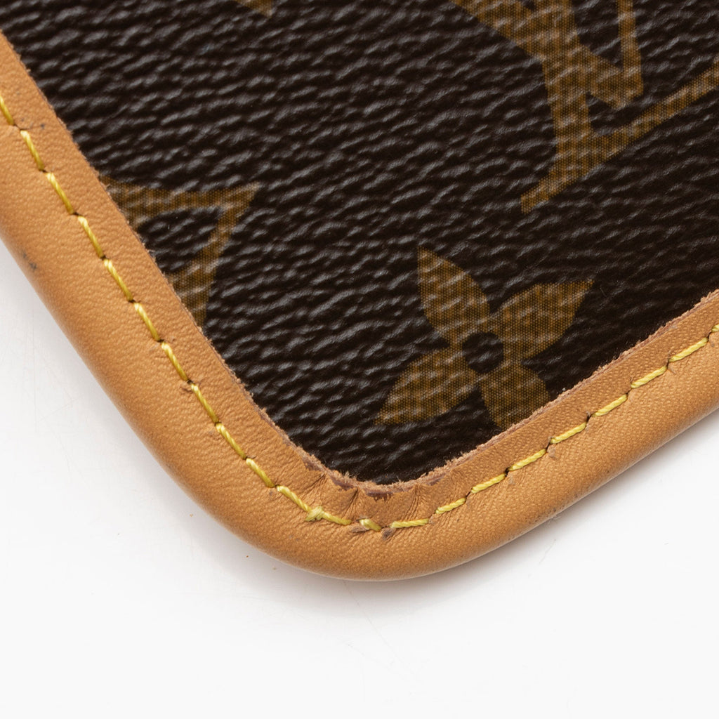 Louis Vuitton Monogram Canvas CarryAll MM Pochette