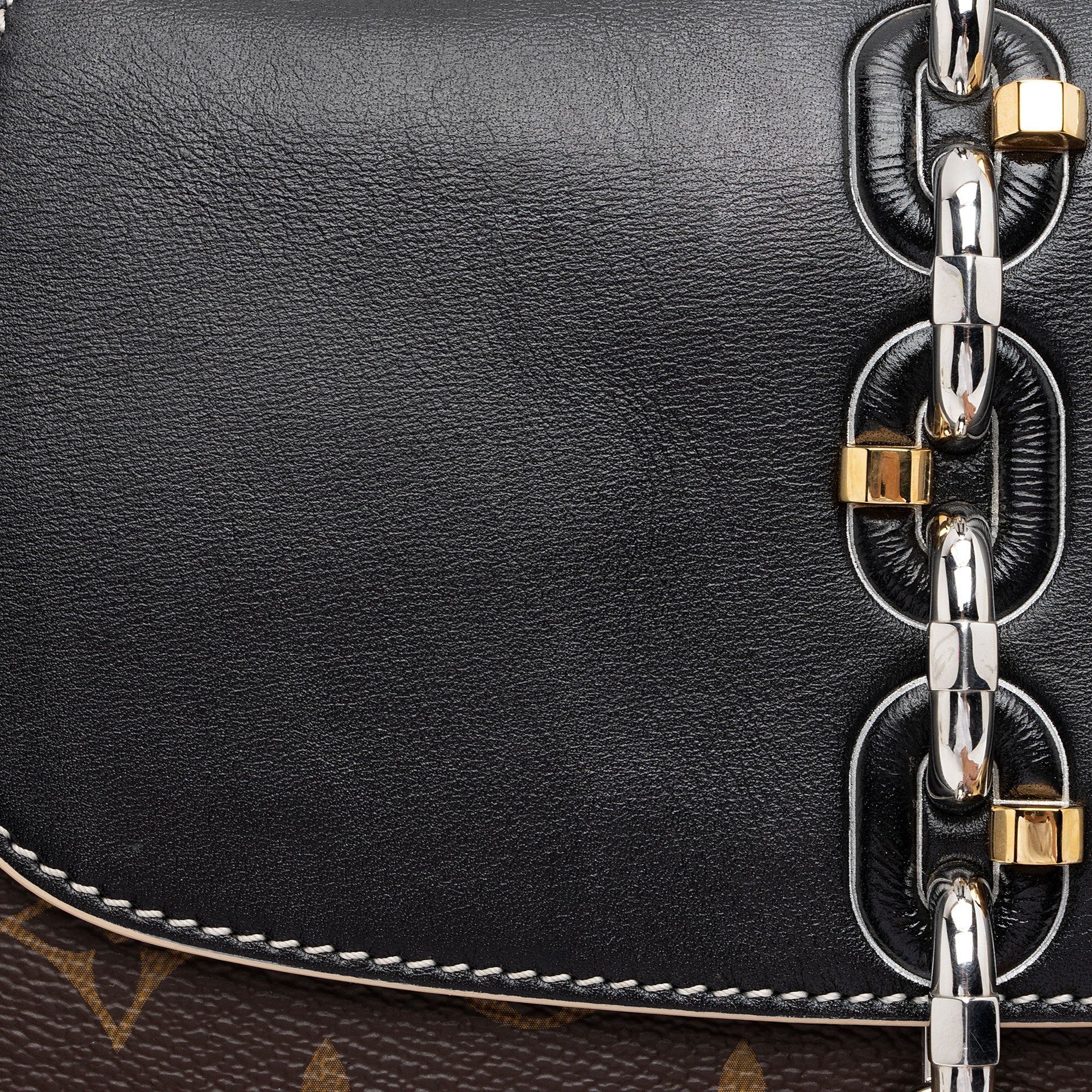 Louis Vuitton Monogram Canvas Chain It PM Shoulder Bag - FINAL SALE (SHF-Cs01bC)