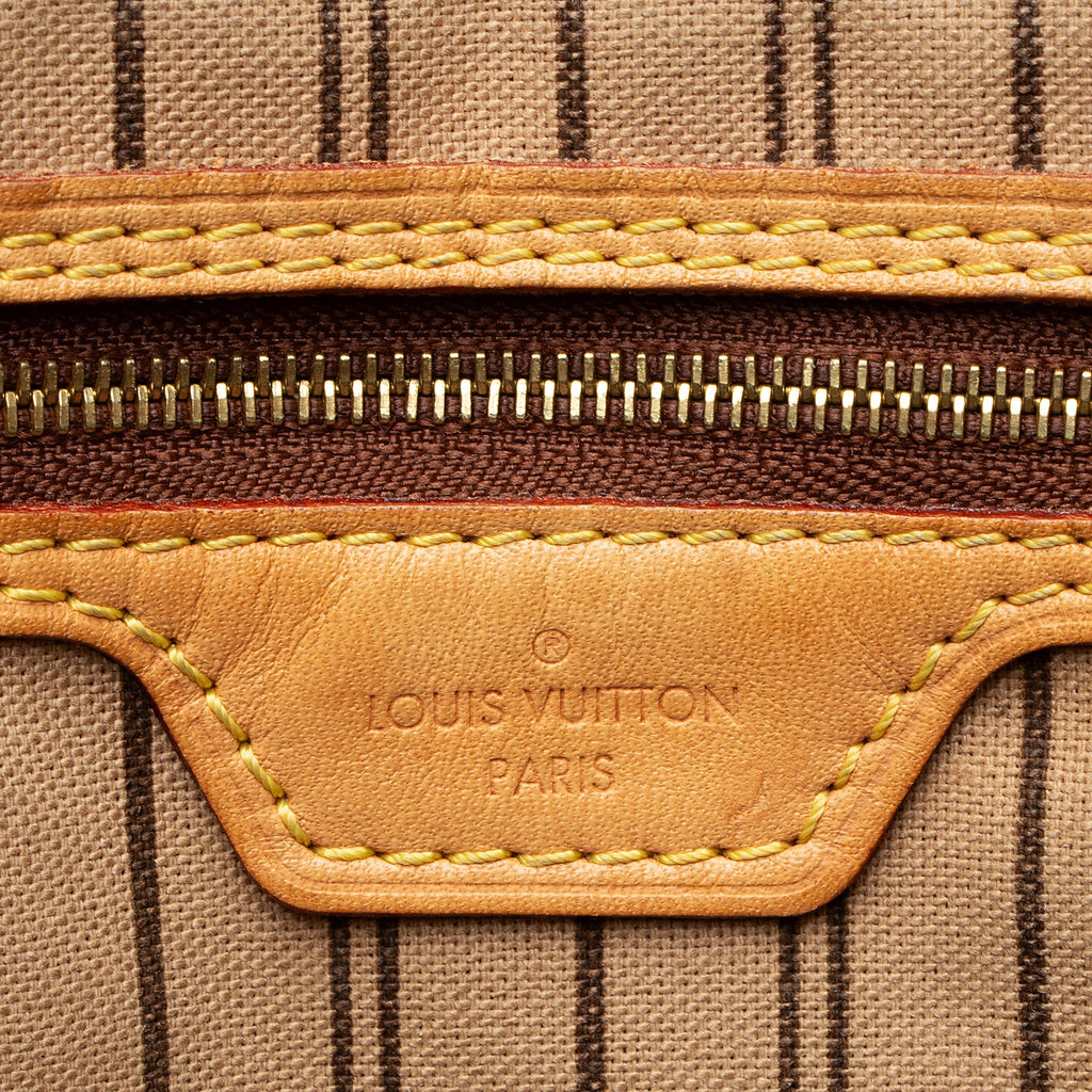 Louis Vuitton Monogram Canvas Delightful MM Shoulder Bag