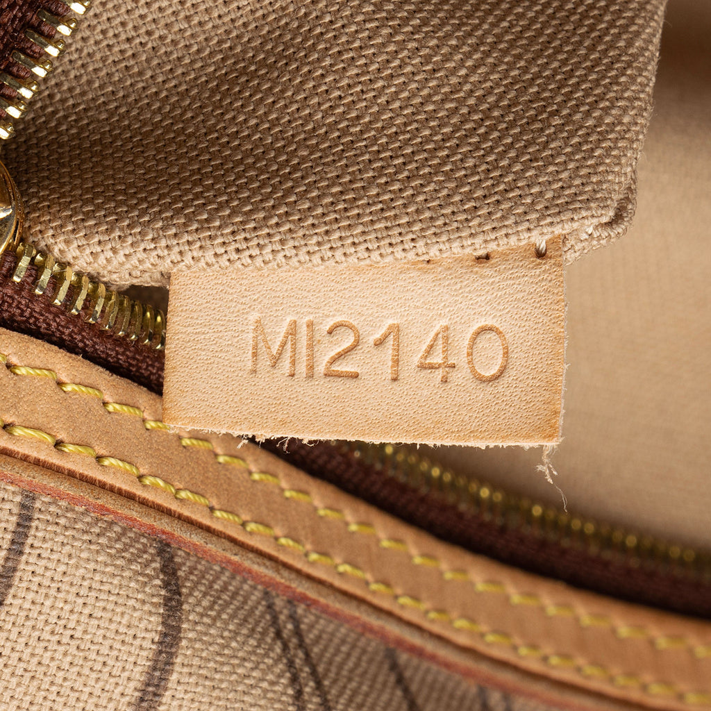 Louis Vuitton Monogram Canvas Delightful MM Shoulder Bag