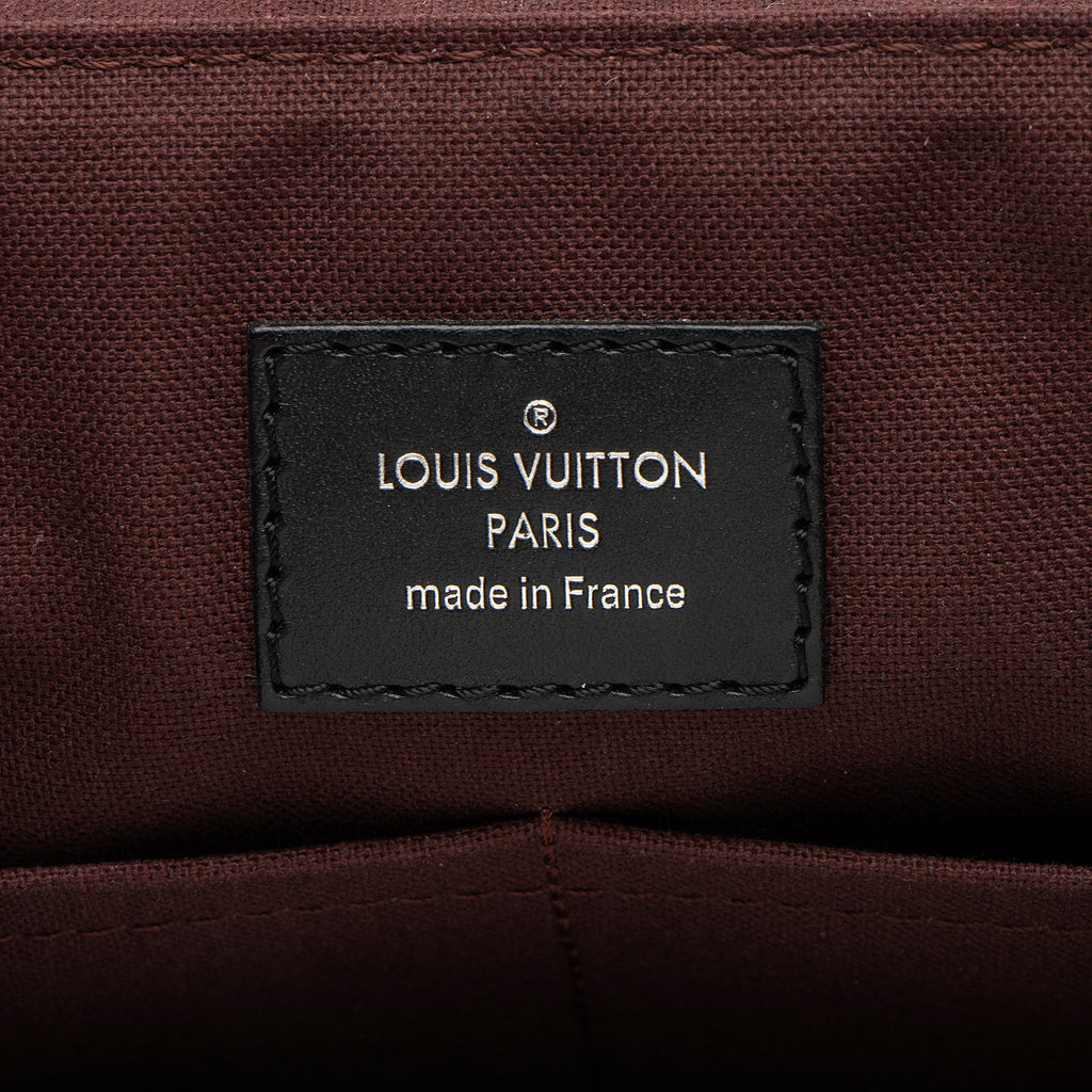 Louis Vuitton Monogram Canvas District PM Messenger