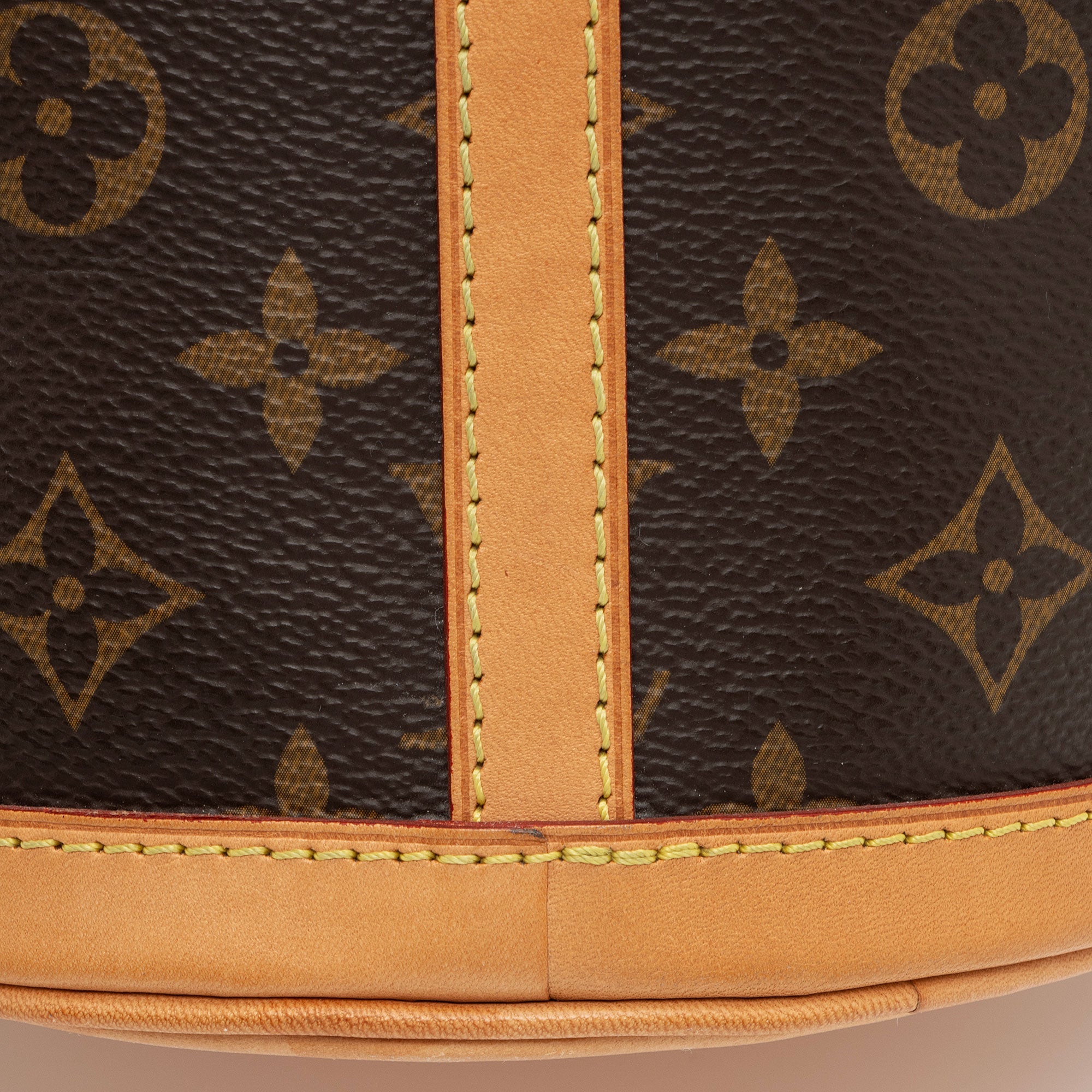 Louis Vuitton Monogram Canvas Duffle (SHF-NdpM6l)