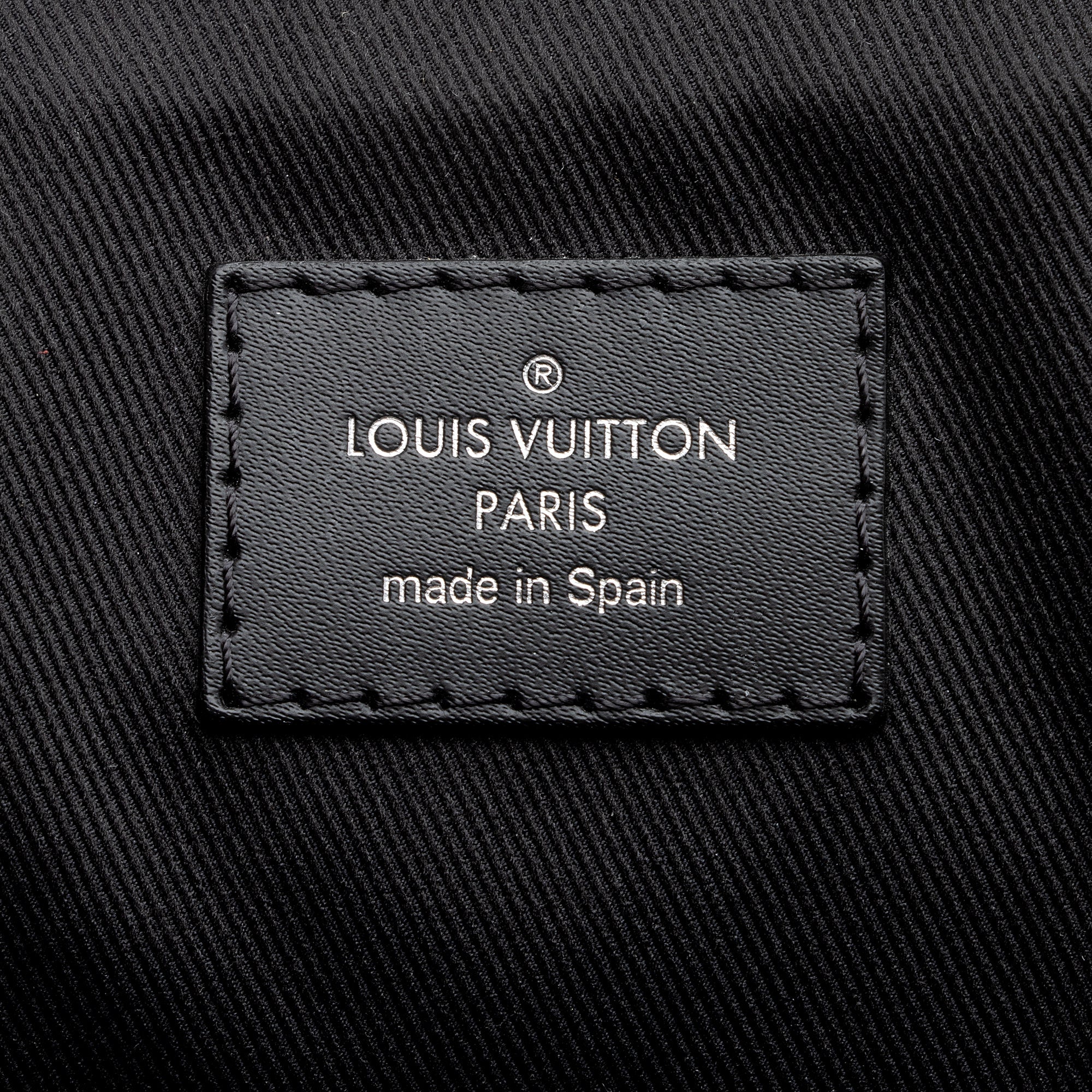Louis Vuitton Monogram Canvas Eclipse District PM Messenger Bag (SHF-22859)
