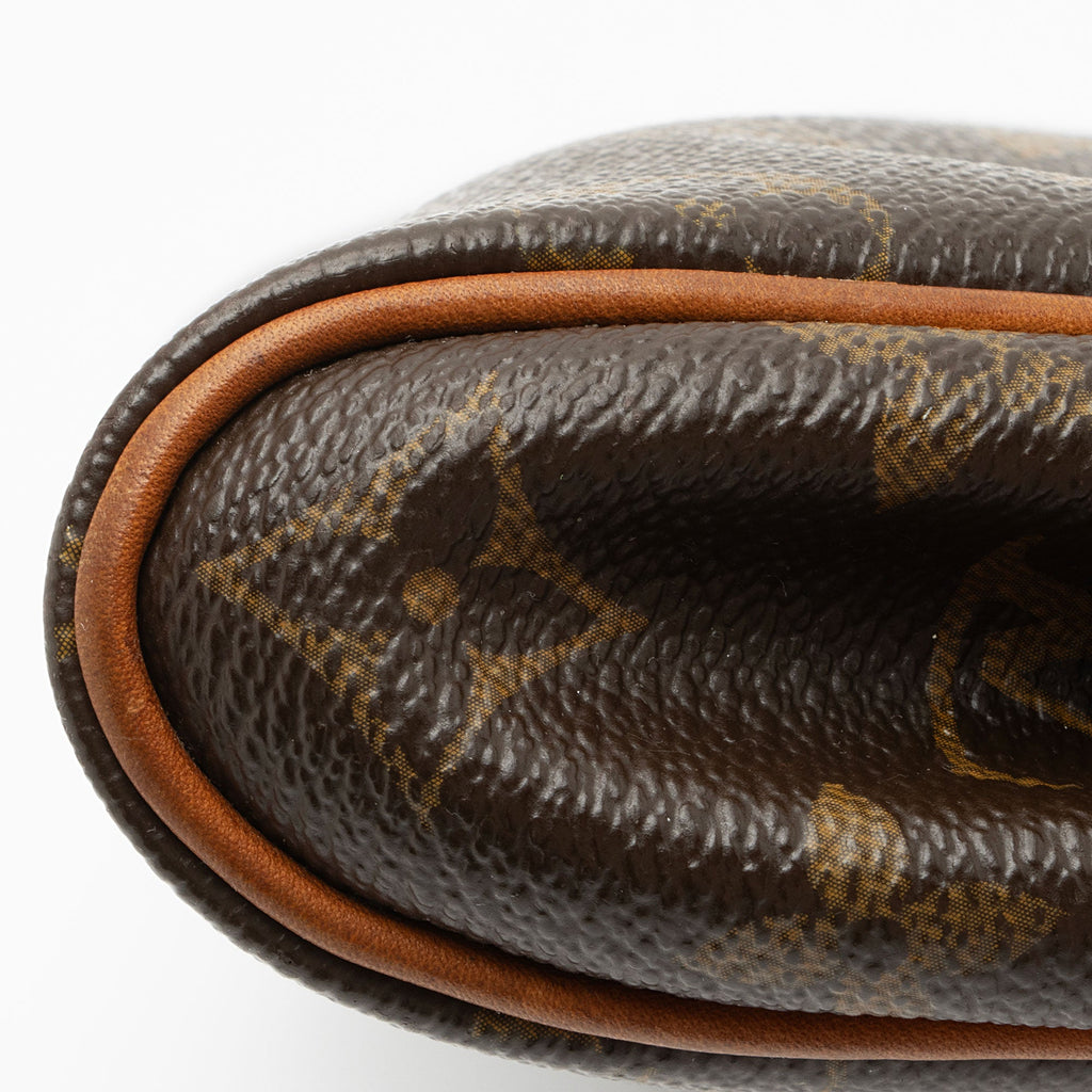 Louis Vuitton Monogram Canvas Eva Clutch (SHF-Nxpj7D)
