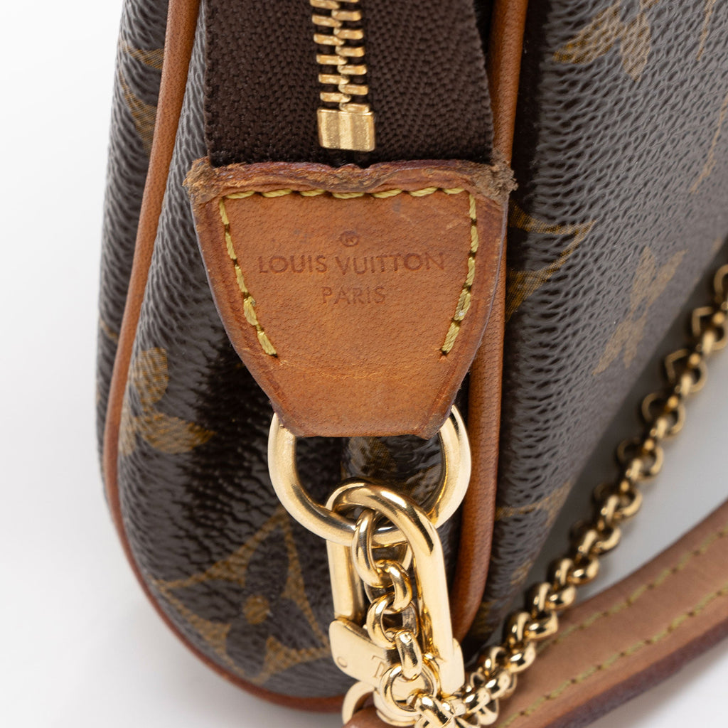 Louis Vuitton Monogram Canvas Eva Clutch